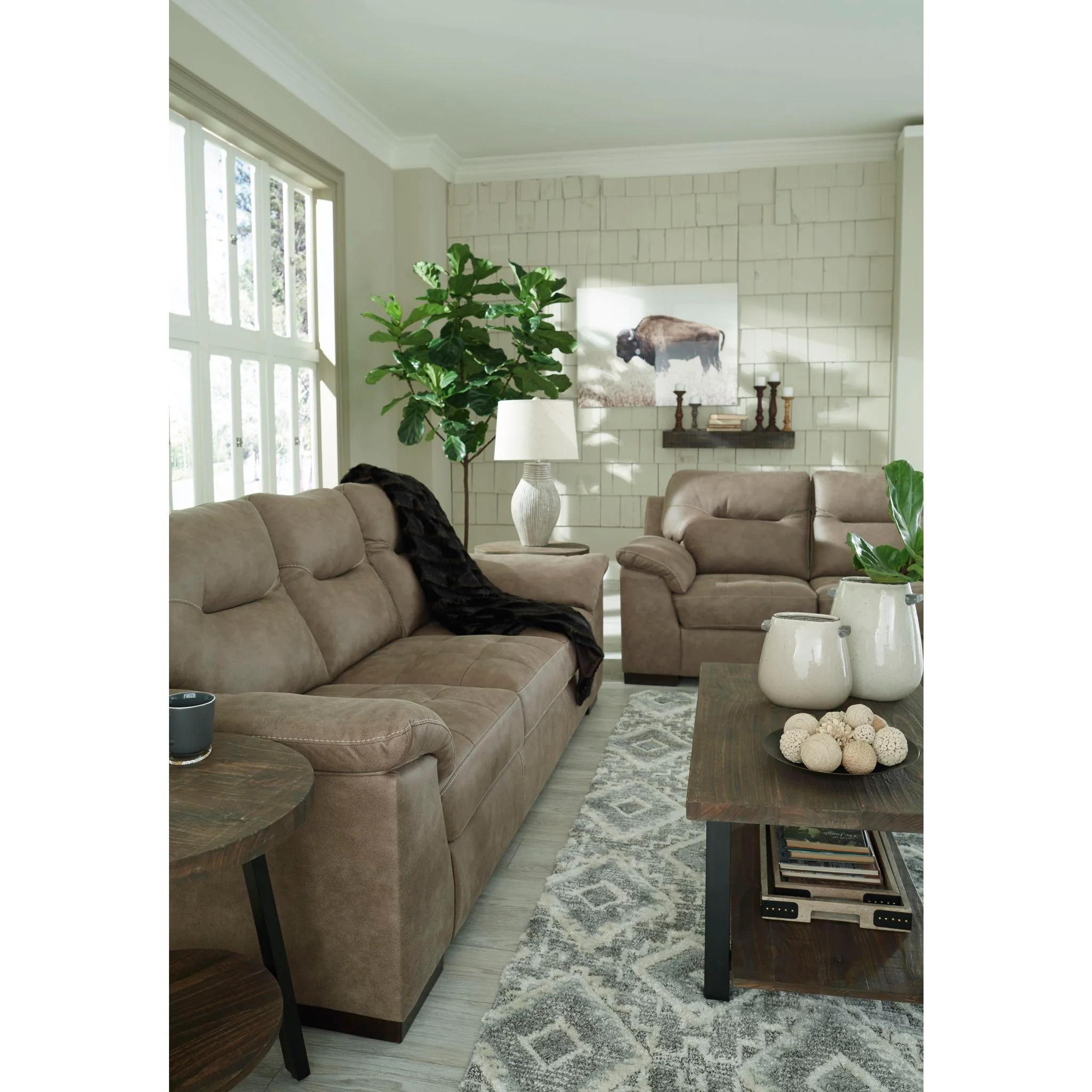 Maderla Sofa - Image 6