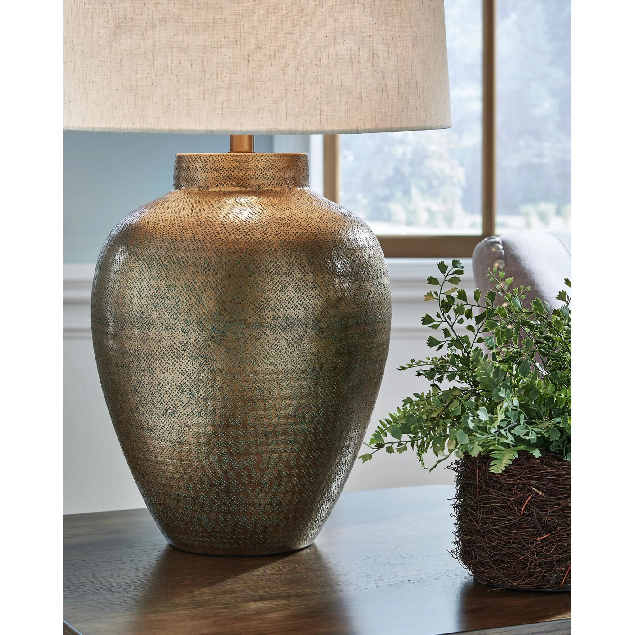 Madney Table Lamp - Image 3