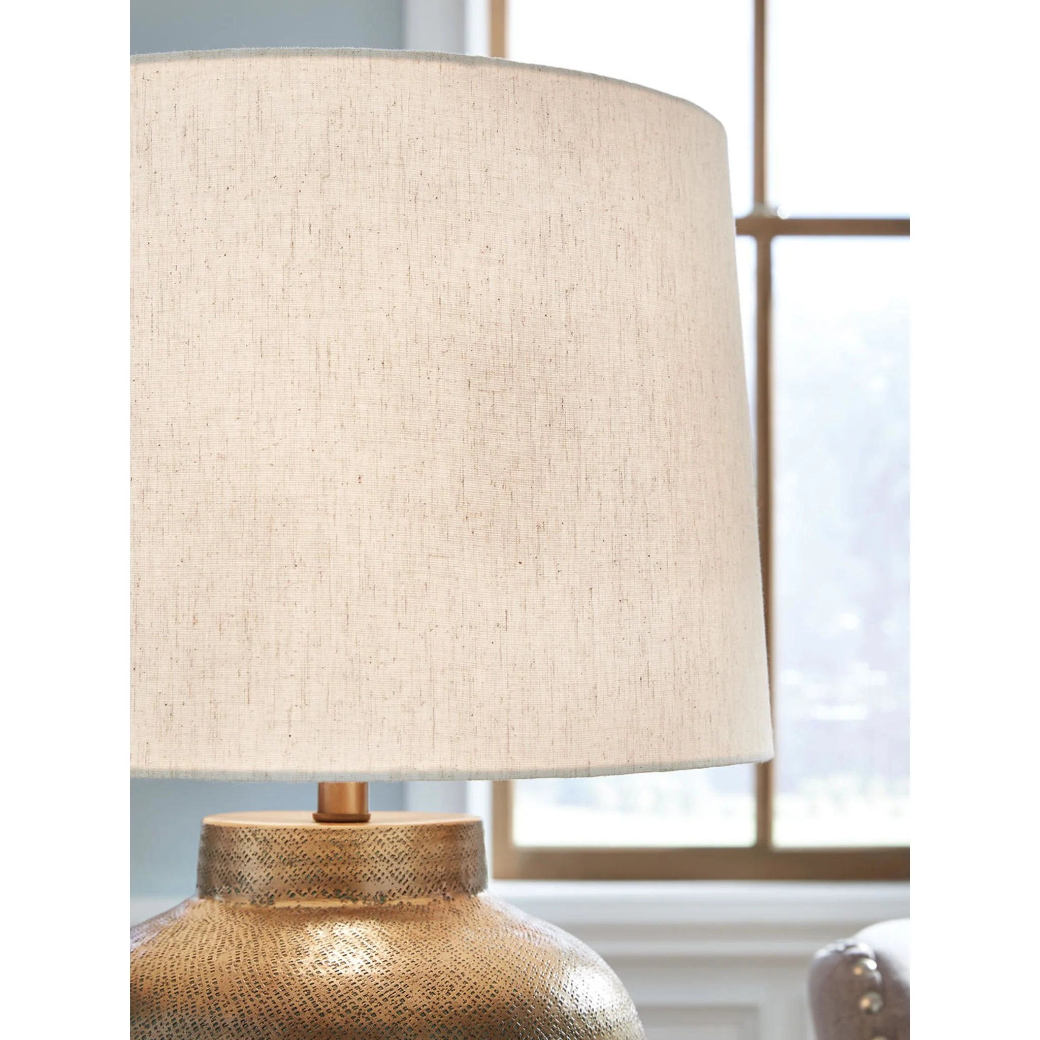 Madney Table Lamp - Image 5