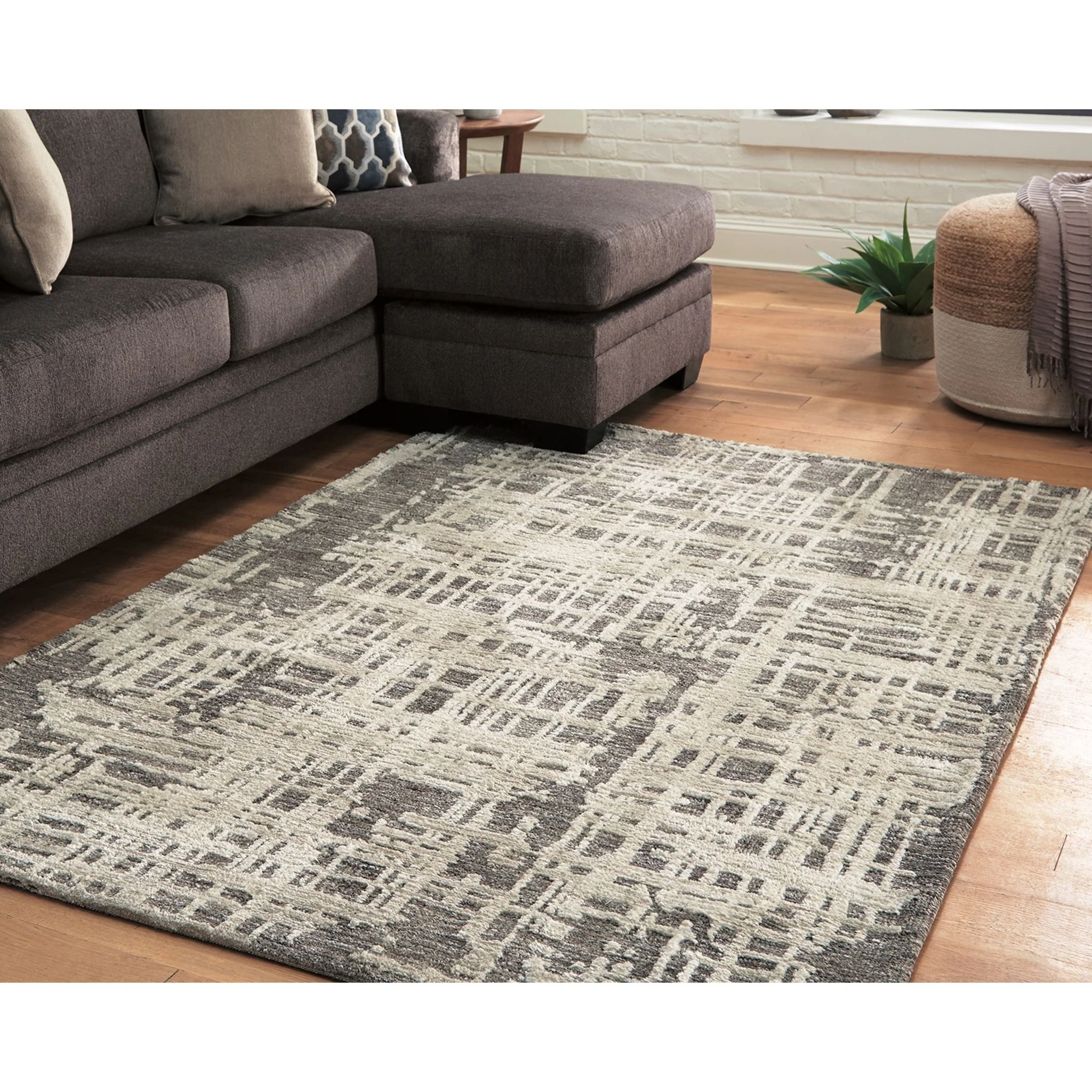 Makalo Area Rug - Image 2