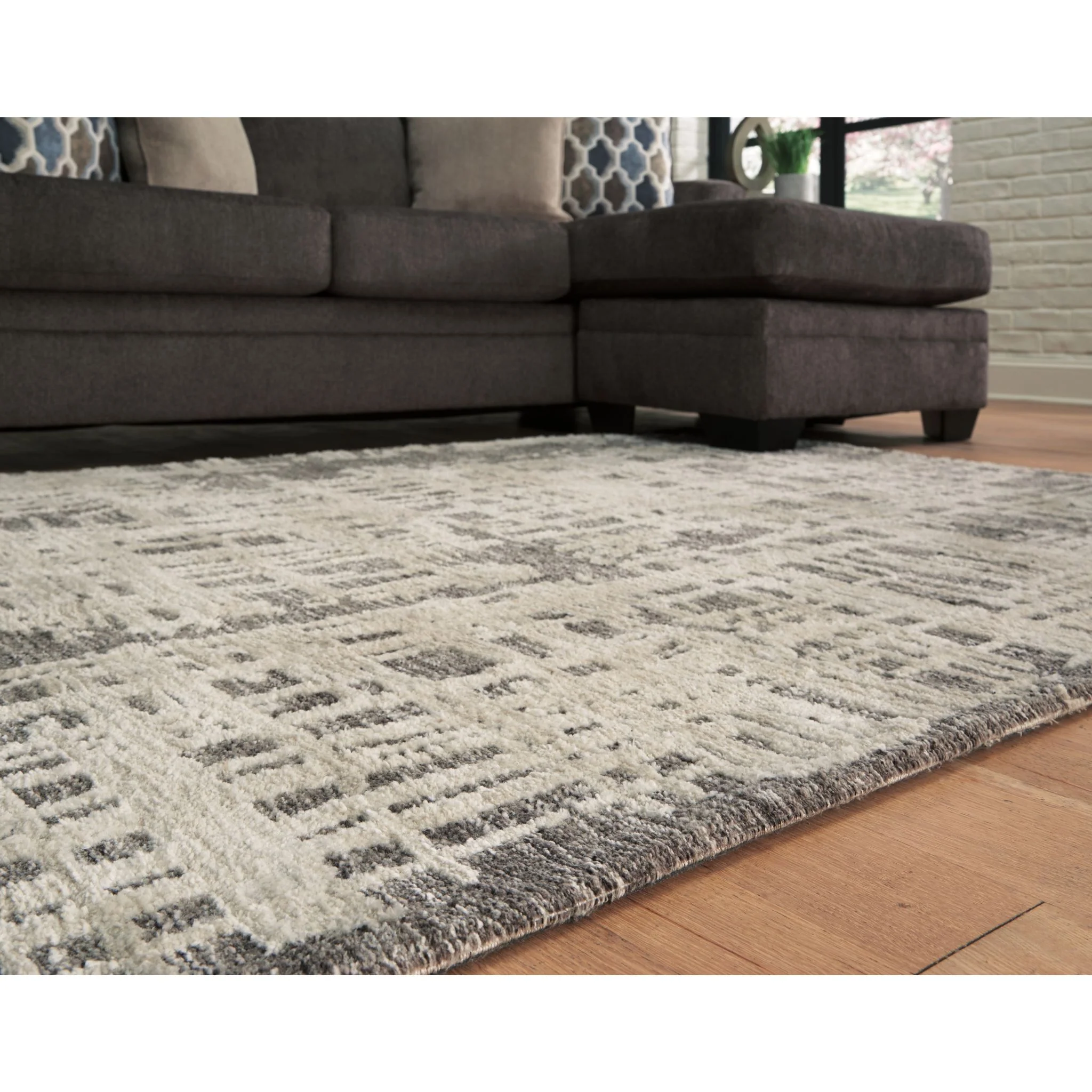 Makalo Area Rug - Image 4