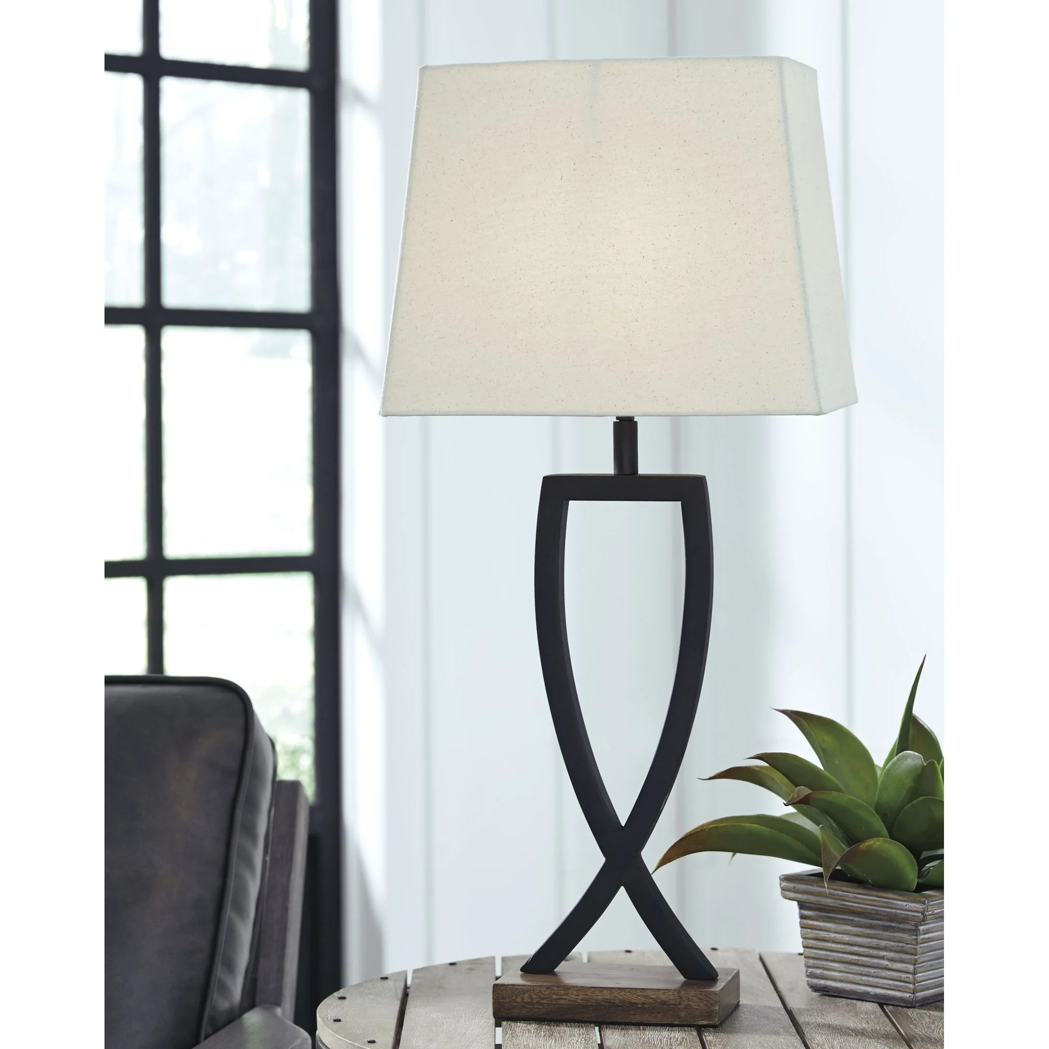 Makara Table Lamp (Pair) - Image 2