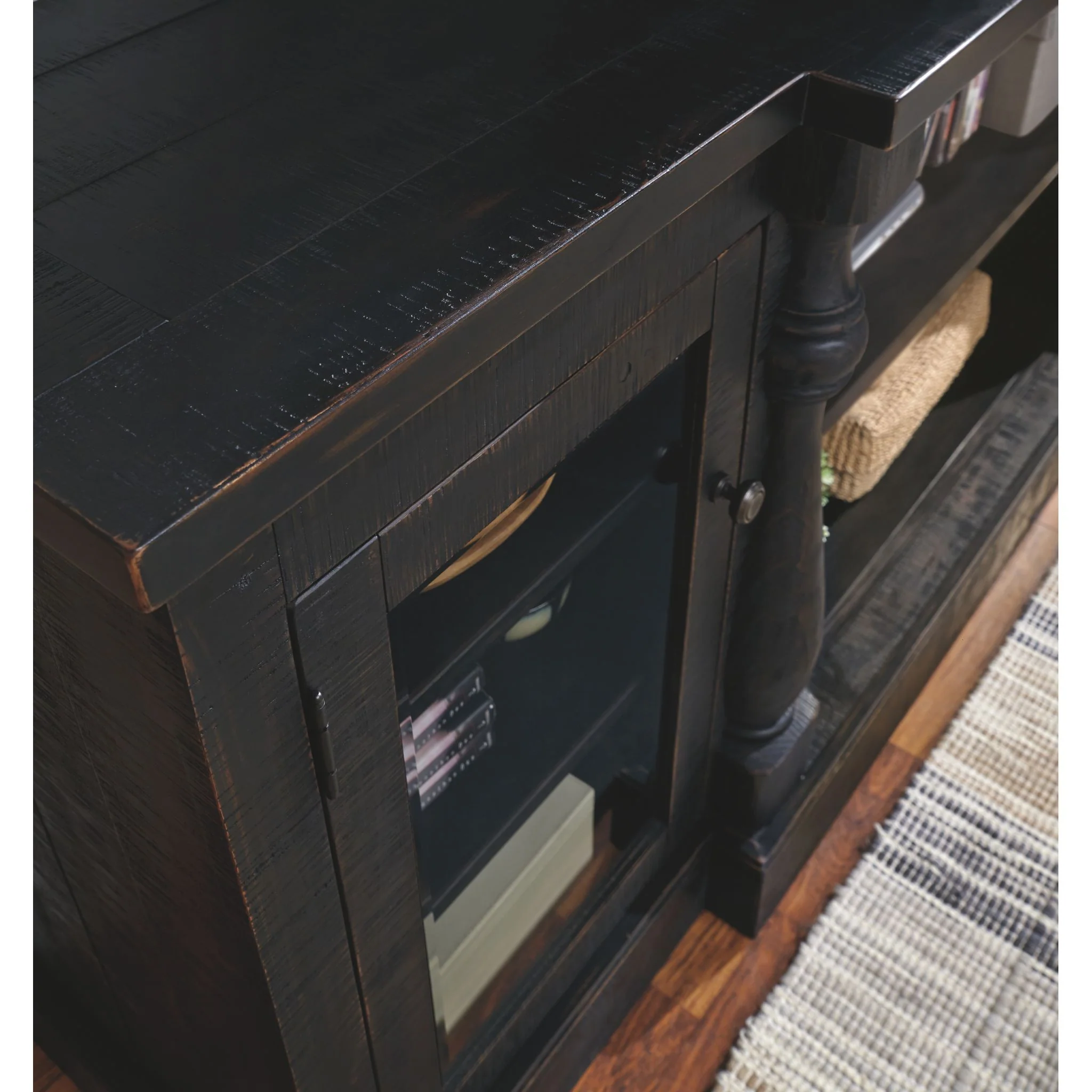 Mallacar TV Stand - Image 3
