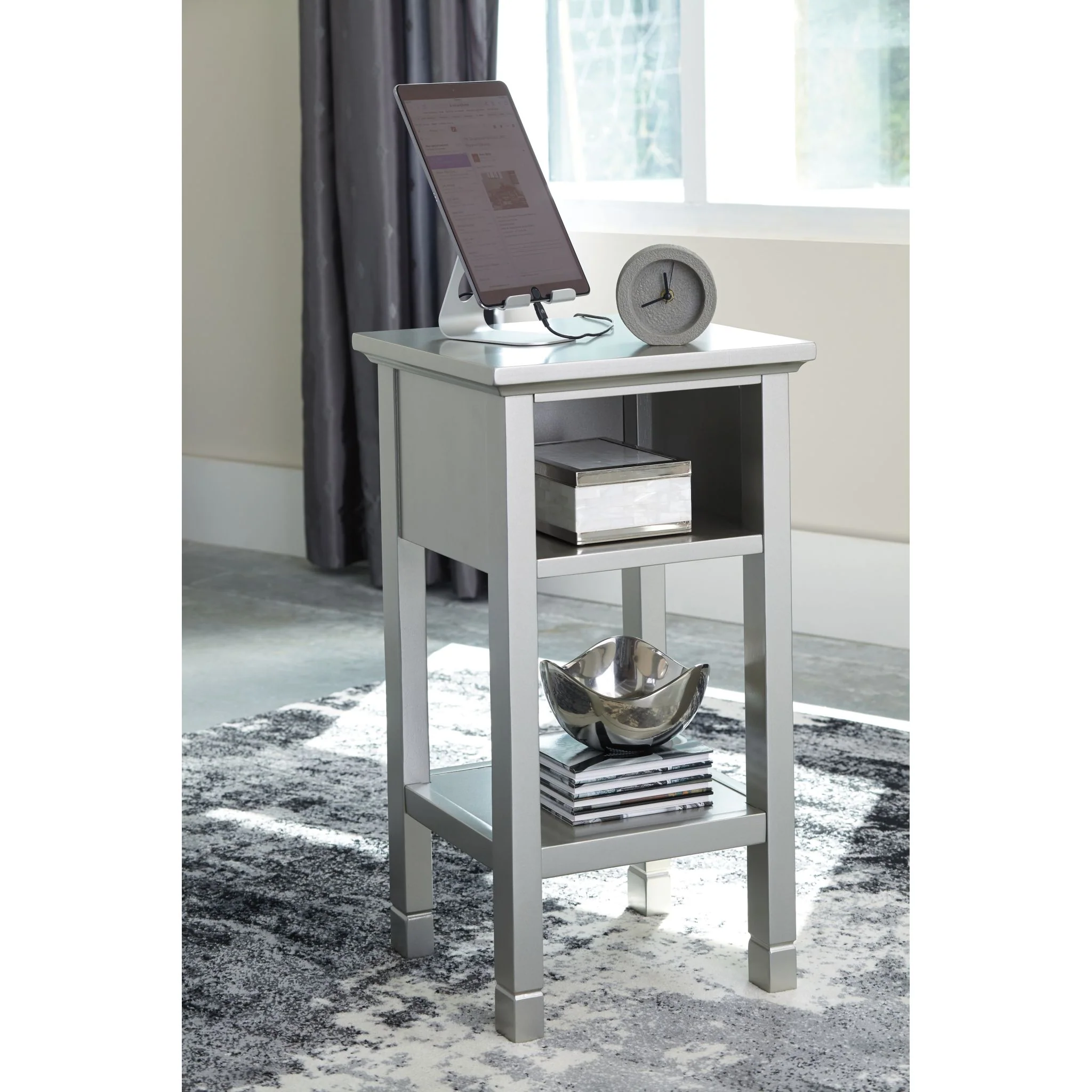 Marinville Accent Table - Image 4