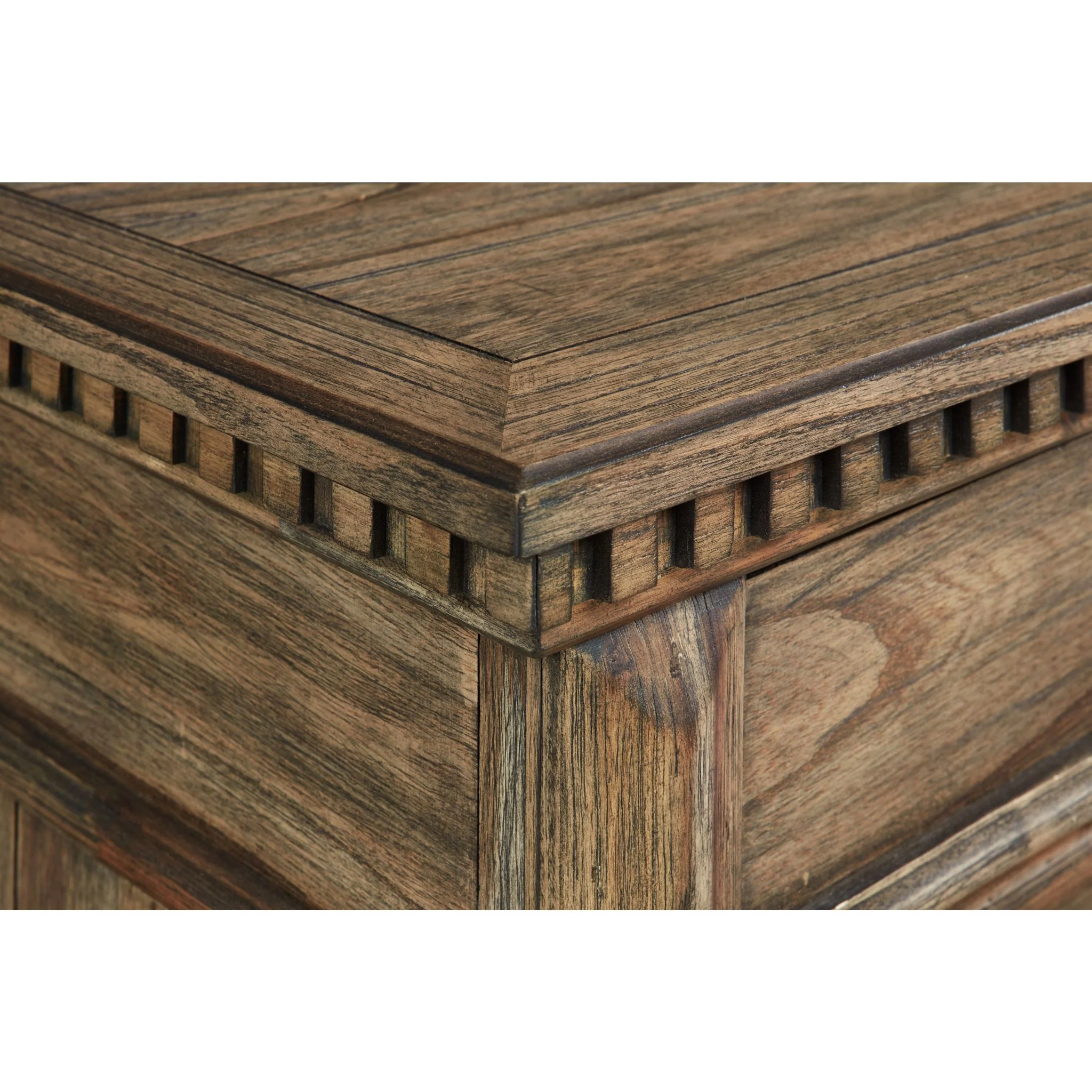 Markenburg Dresser - Image 6