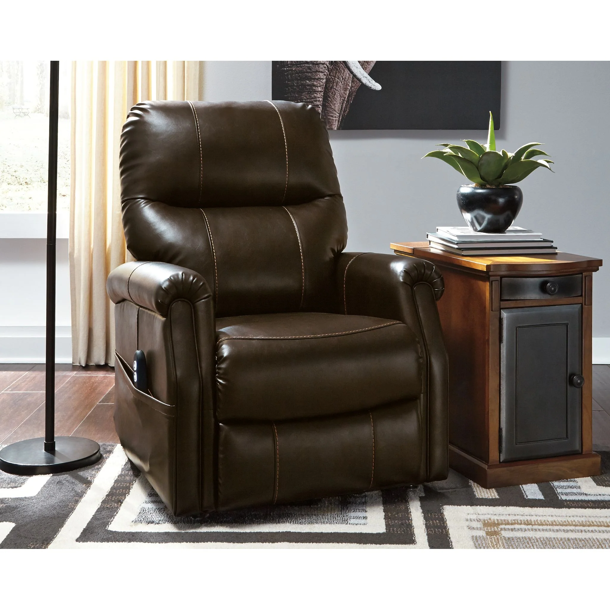 Markridge Power Lift Recliner - Image 2