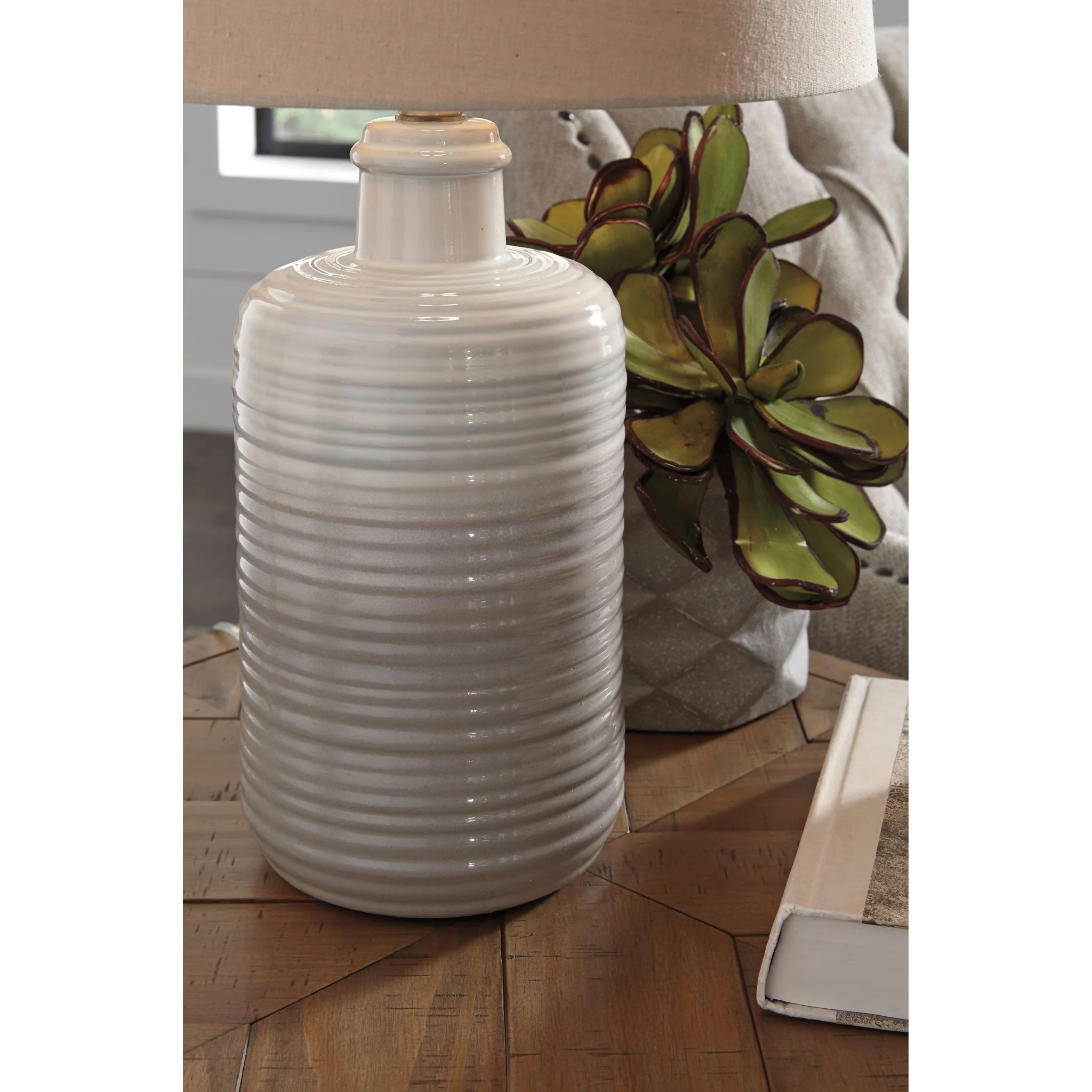 Marnina Table Lamp (Pair) - Image 3