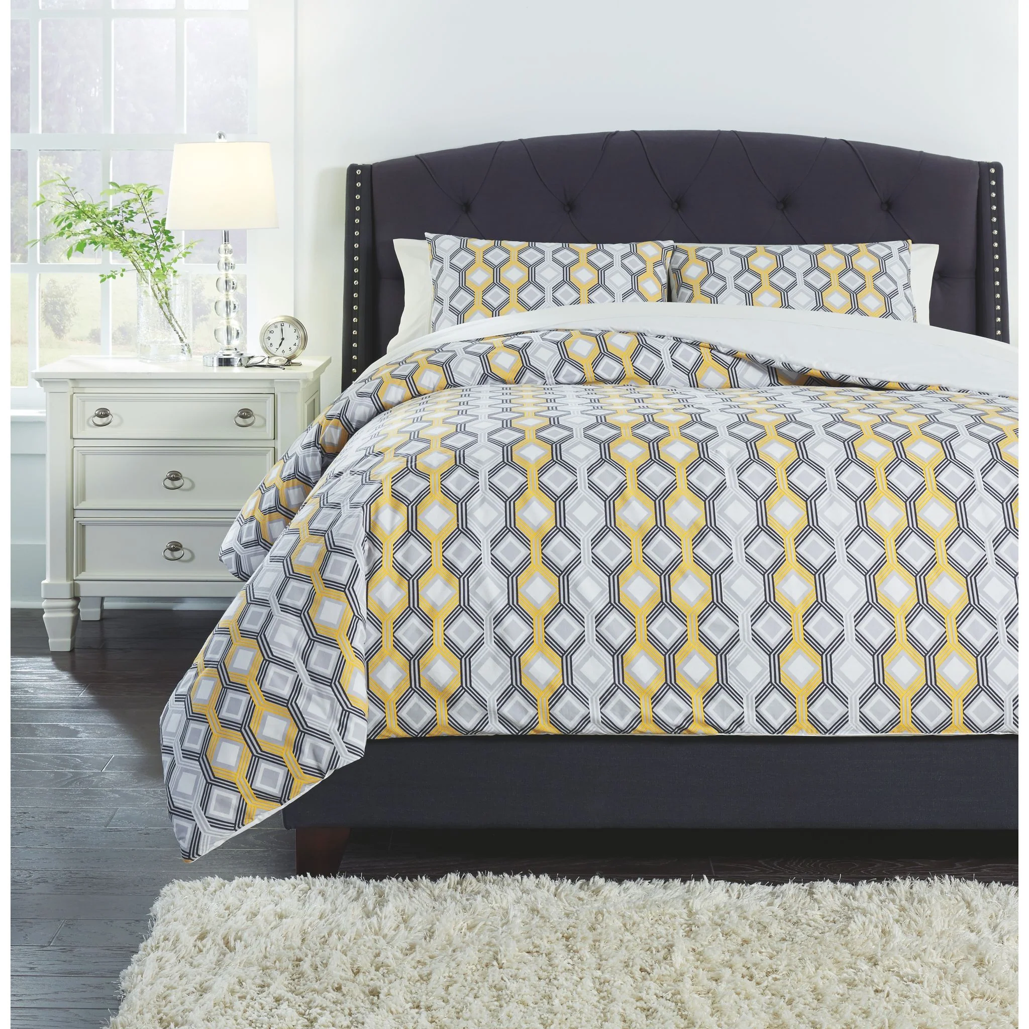 Mato Queen Comforter Set - Image 2