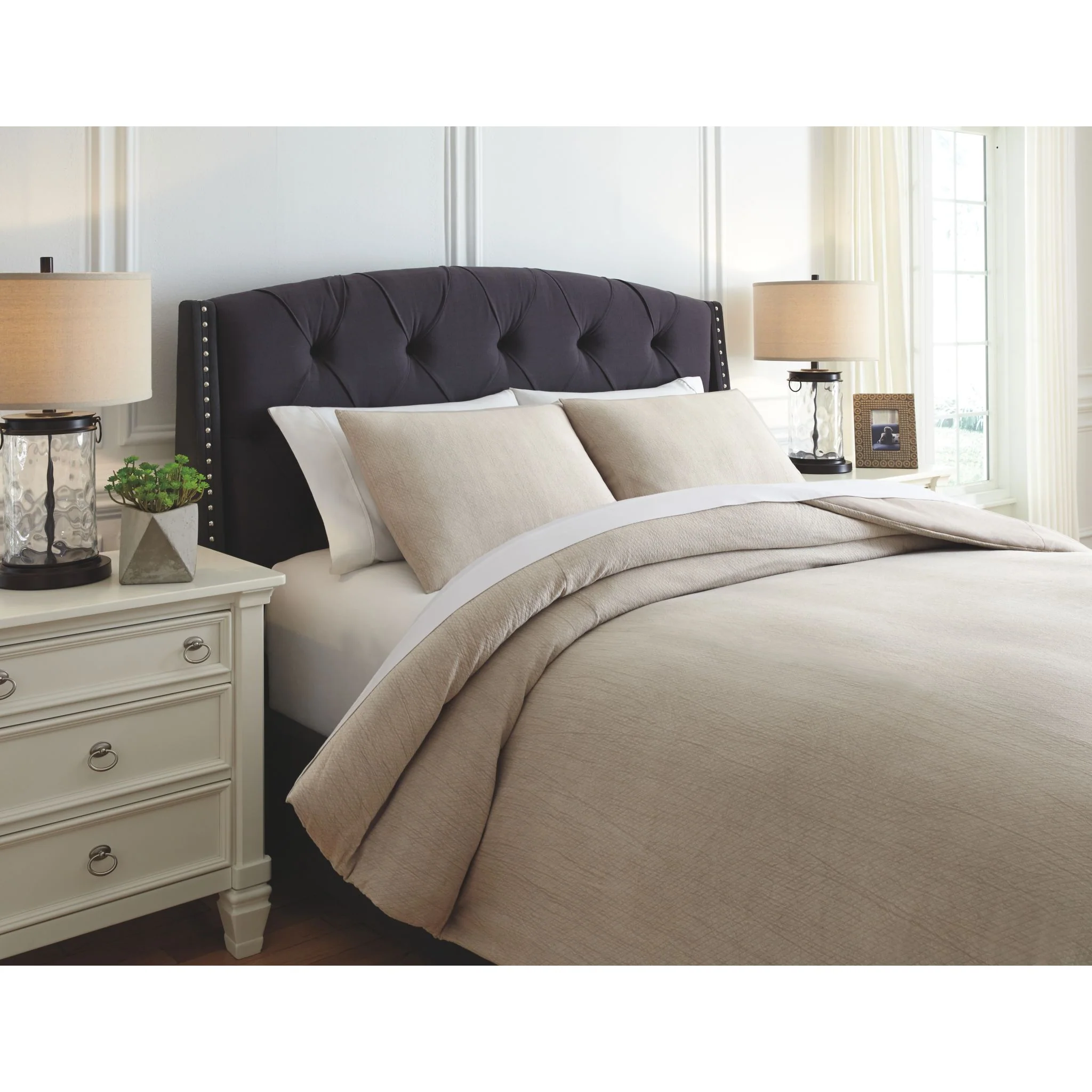 Mayda Queen Comforter Set - Image 3