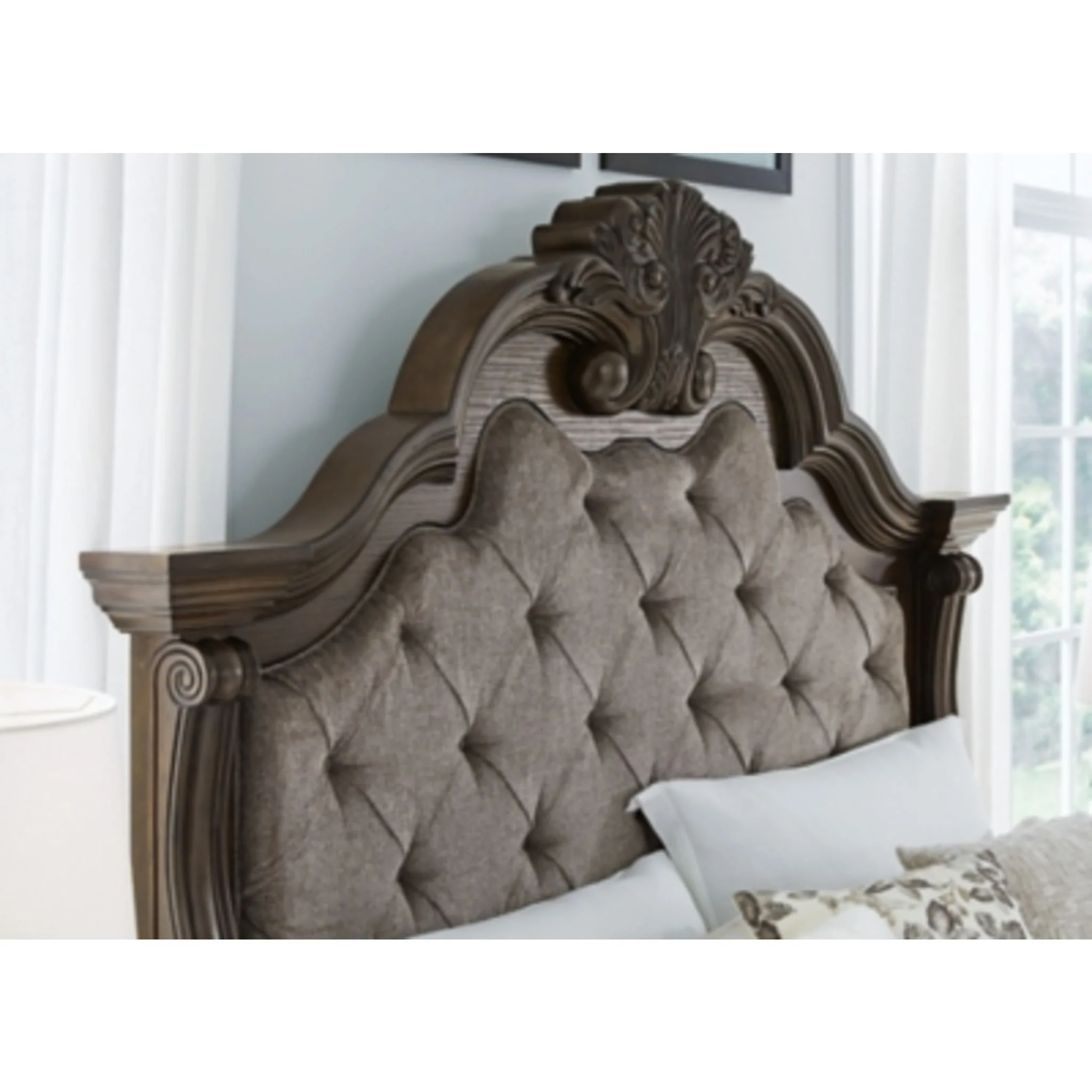 Maylee 5 Piece Panel Bedroom - Image 21
