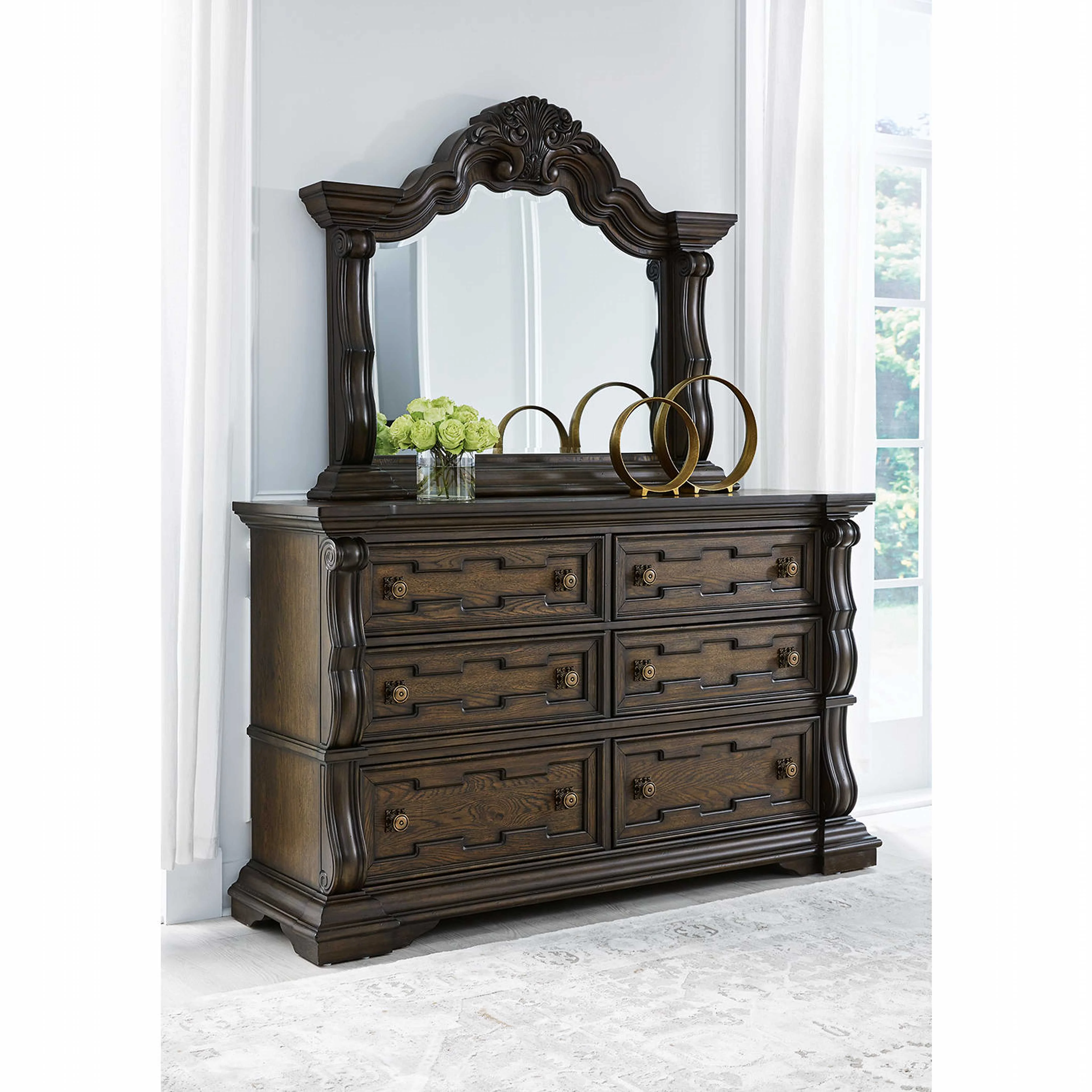 Maylee 5 Piece Panel Bedroom - Image 3