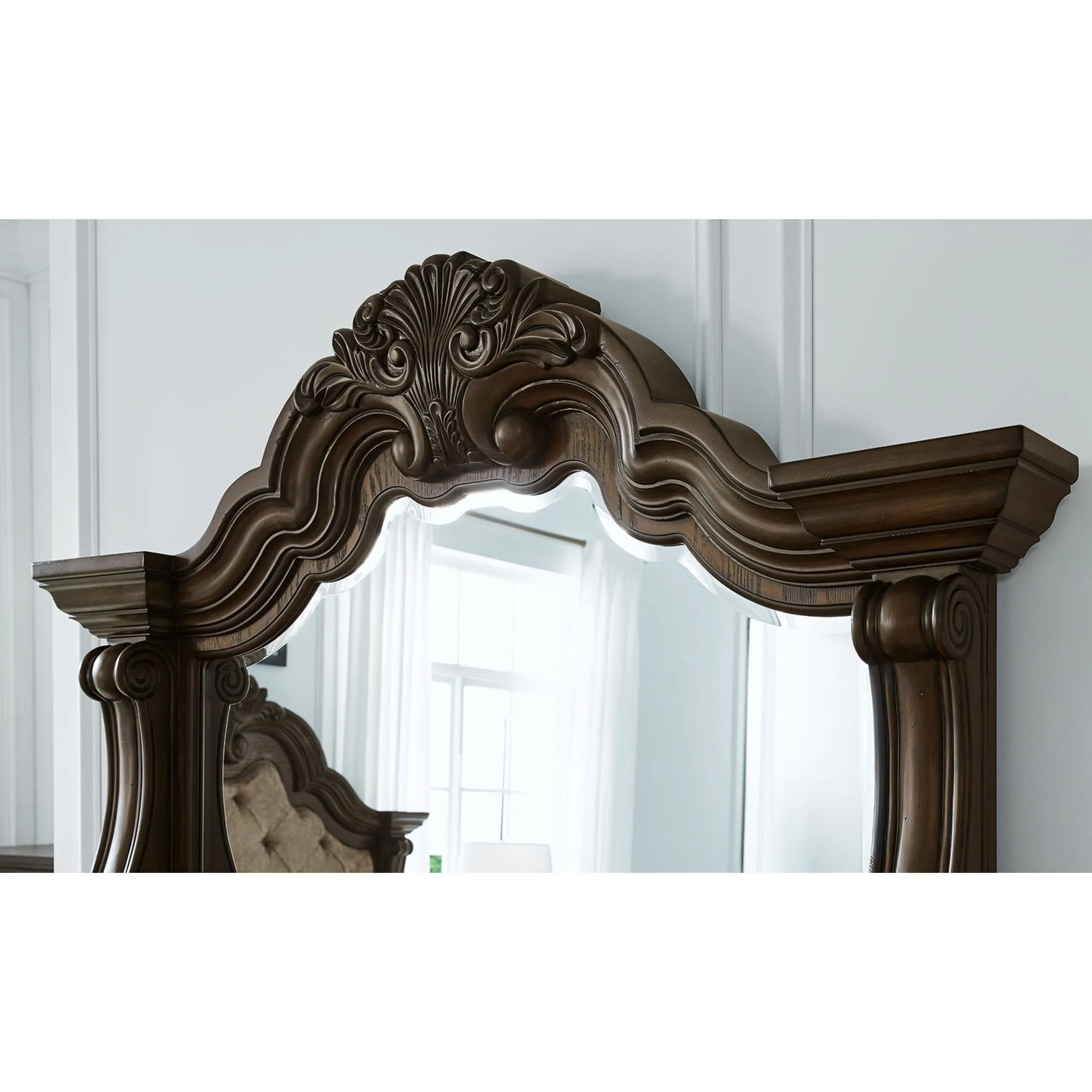 Maylee 5 Piece Panel Bedroom - Image 5