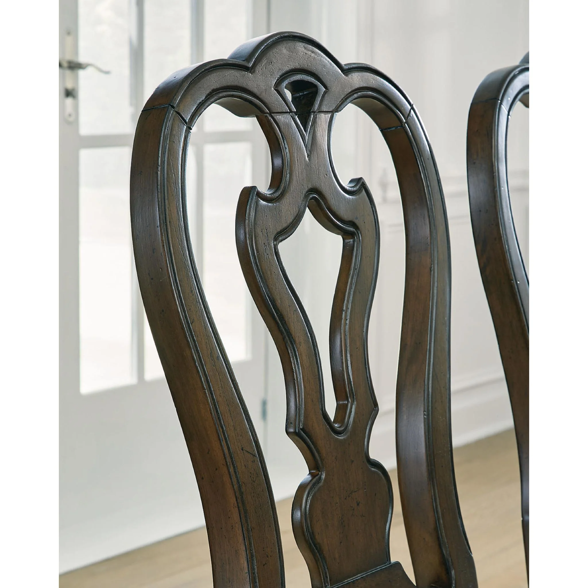 Maylee Dining Set - Image 9