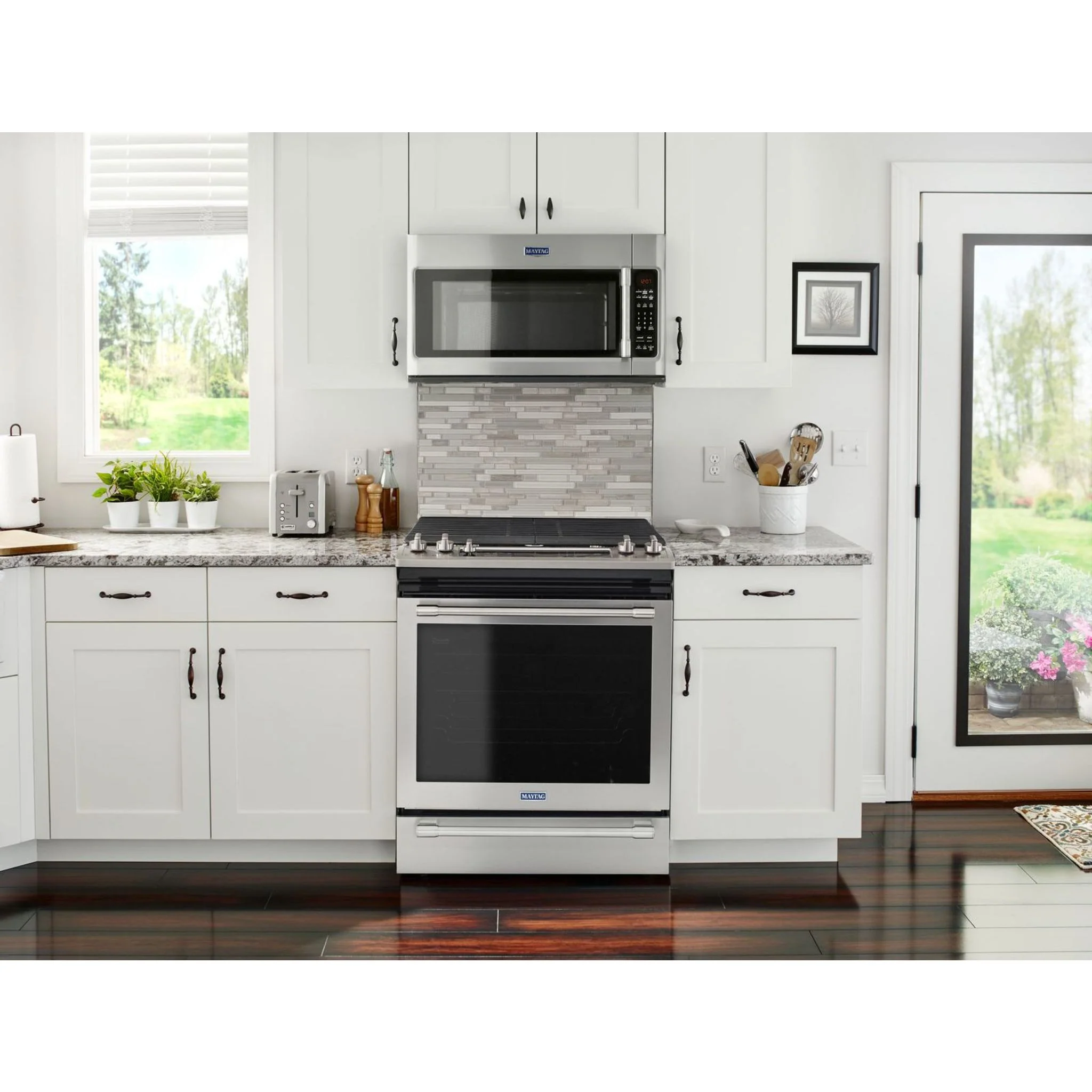 Maytag 30" WIDE GAS RANGE WITH TRUE CONVECTION AND MAX CAPACITY RACK - 5.8 cu. ft. (MGS8800FZ) - Image 10