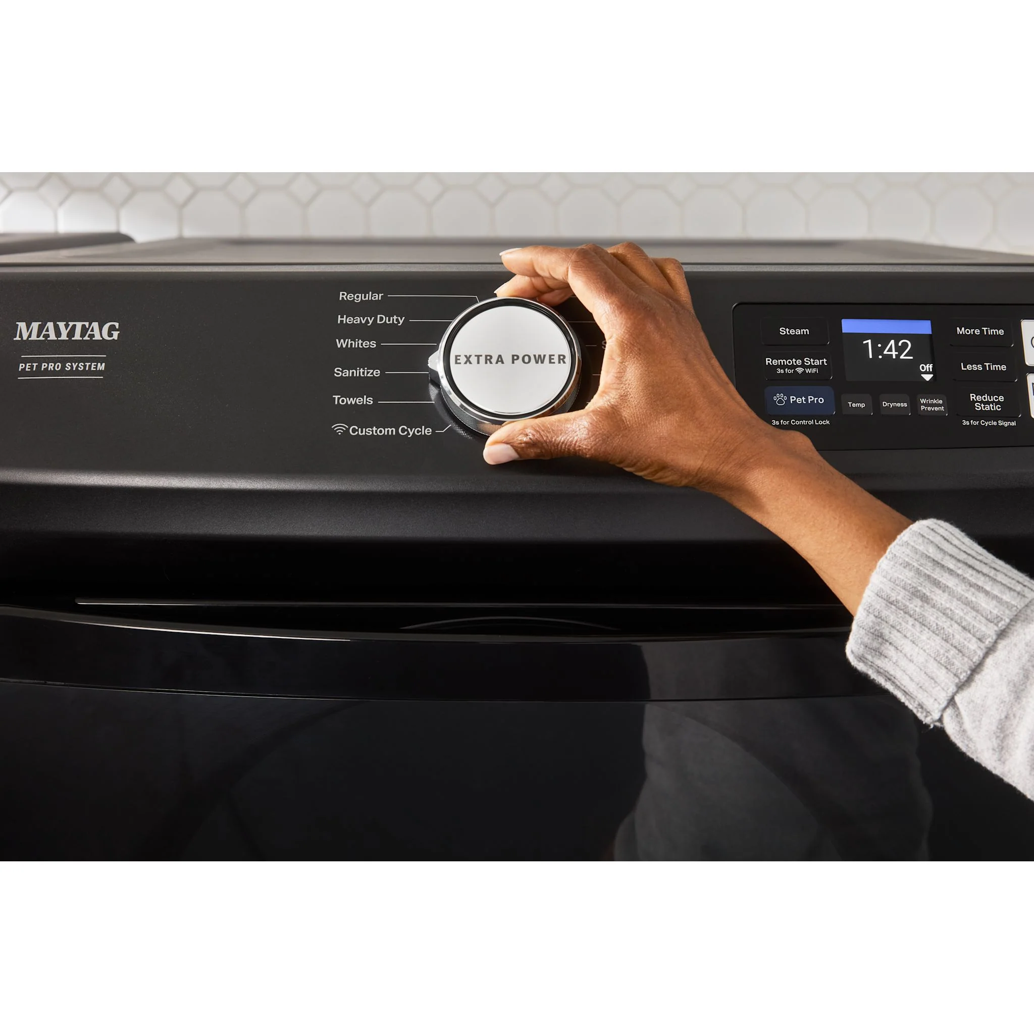Maytag Smart Pet Pro Front Load Gas Dryer - 7.4 CU. FT. -Volcano Black (MGD7020RU) - Image 6