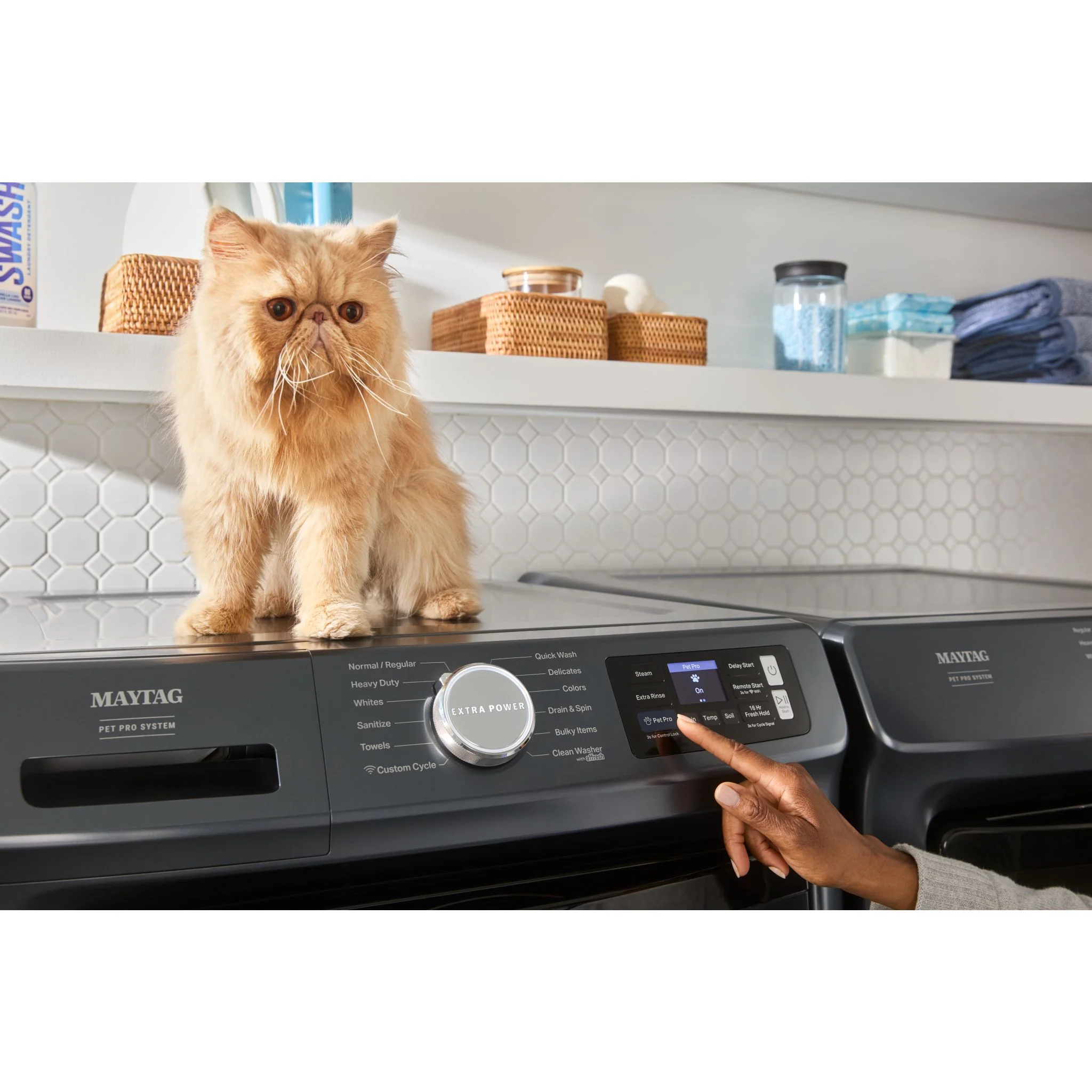 Maytag Smart Pet Pro Front Load Washer - 5.8 CU. FT. (I.E.C.) -Midnight Steel (MFW7020RF) - Image 6
