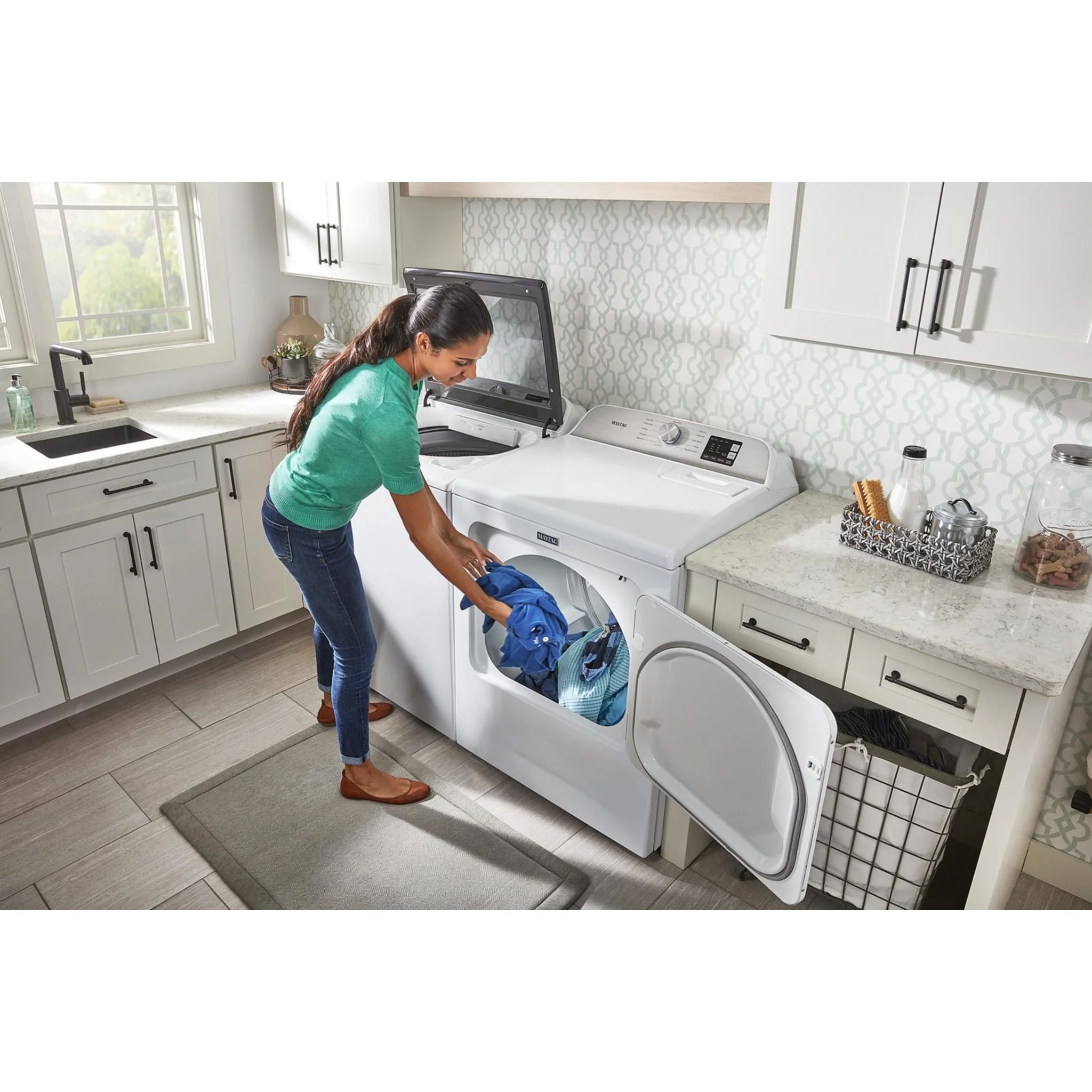 Maytag Top Load Washer with Deep Fill - 5.5 cu. ft. (MVW6200KW) - Image 41