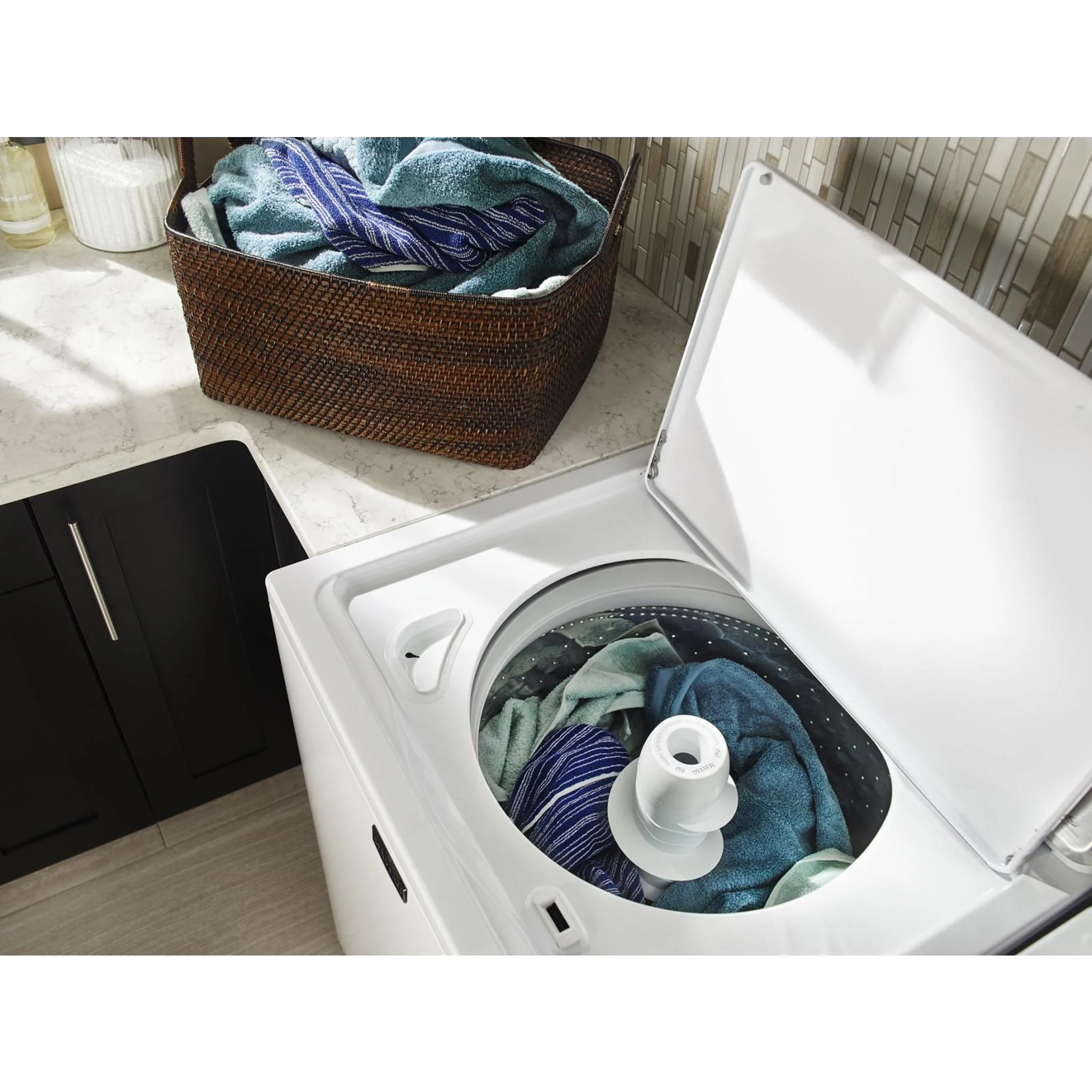 Maytag Top Load Washer with the Deep Water Wash Option and PowerWash® Cycle4.9 cu. ft. I.E.C. (MVWC565FW) - Image 44