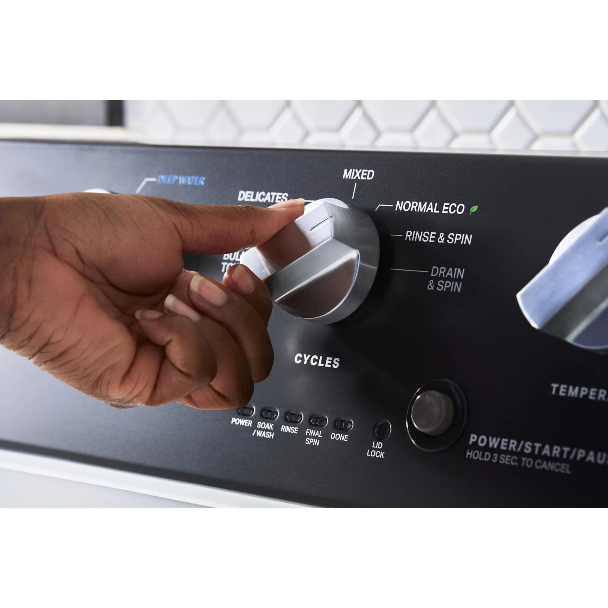 Maytag Commercial-Grade Residential Agitator Washer - 4.0 cu. ft (I.E.C.) -White (MVWP586GW) - Image 12