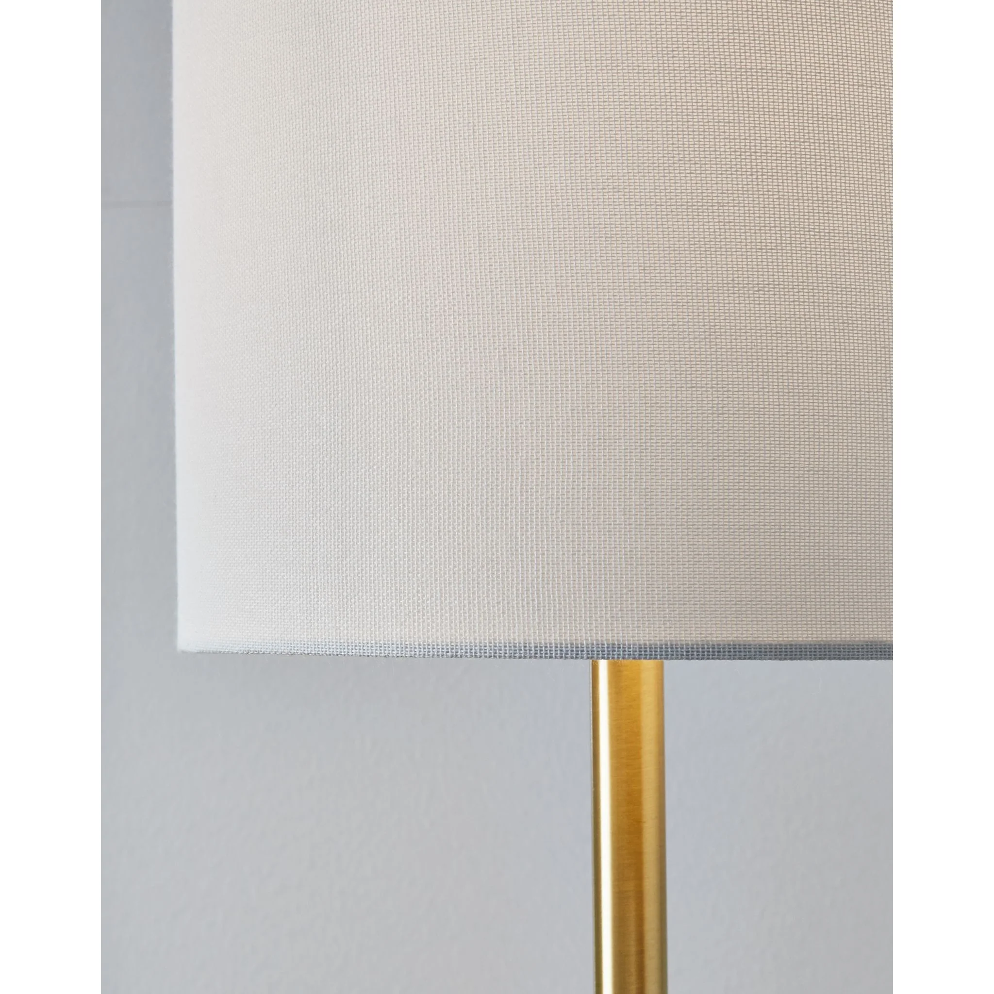 Maywick Table Lamp (Single) - Image 3