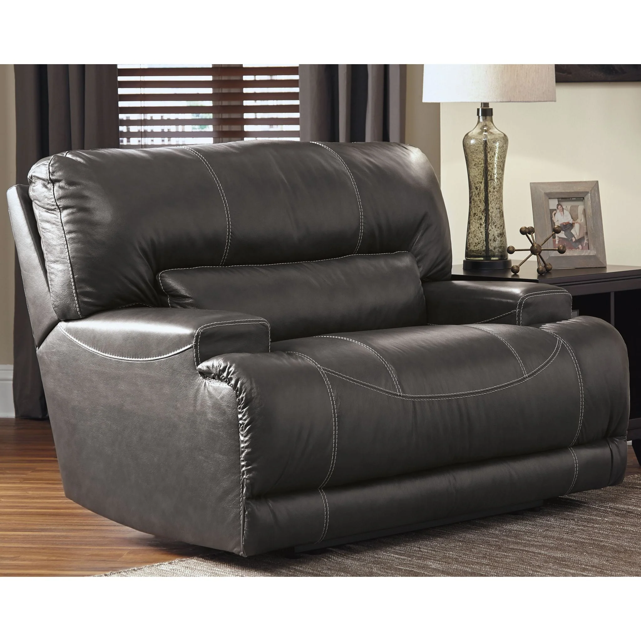 McCaskill Wide Seat Recliner - Image 3