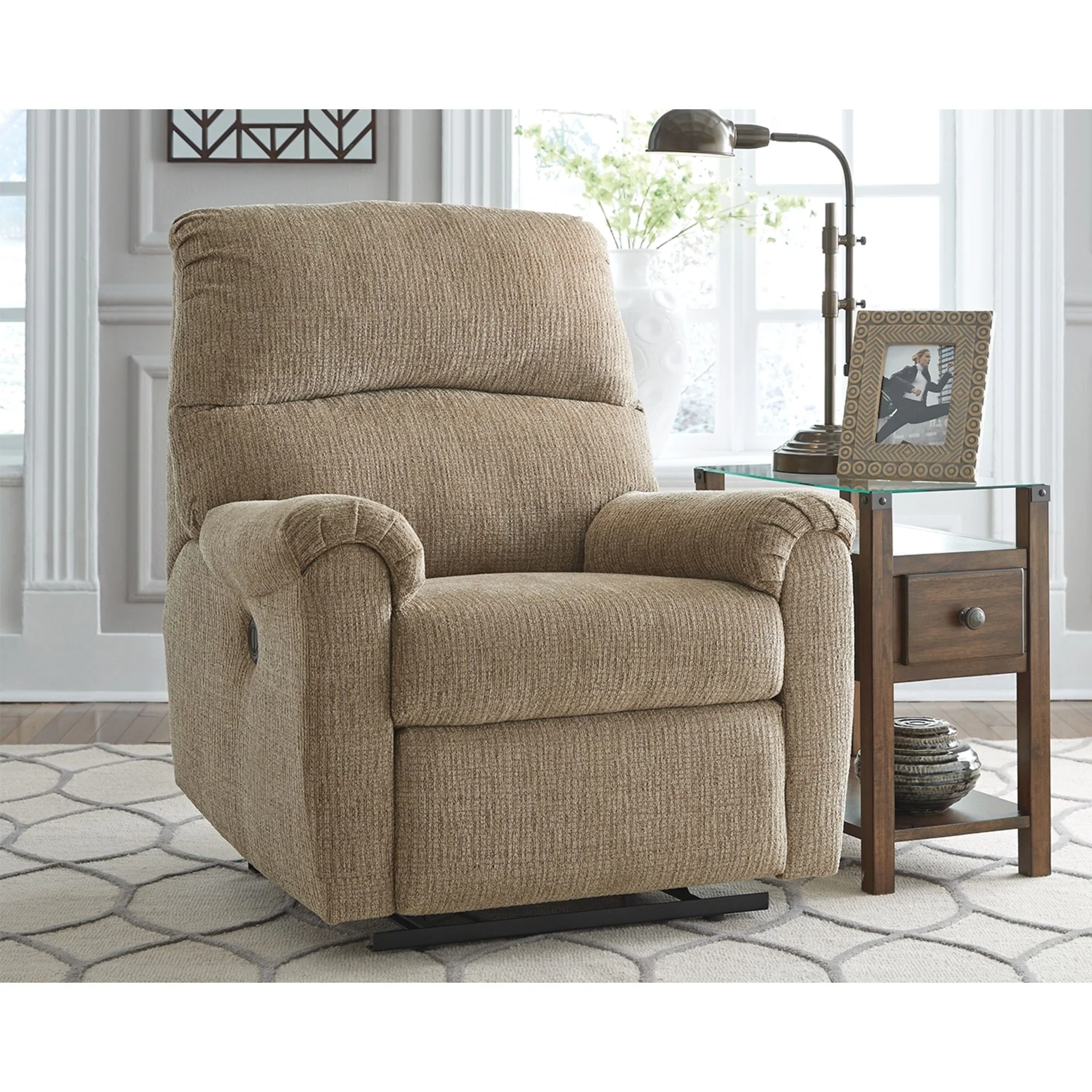 McTeer Power Recliner - Image 3