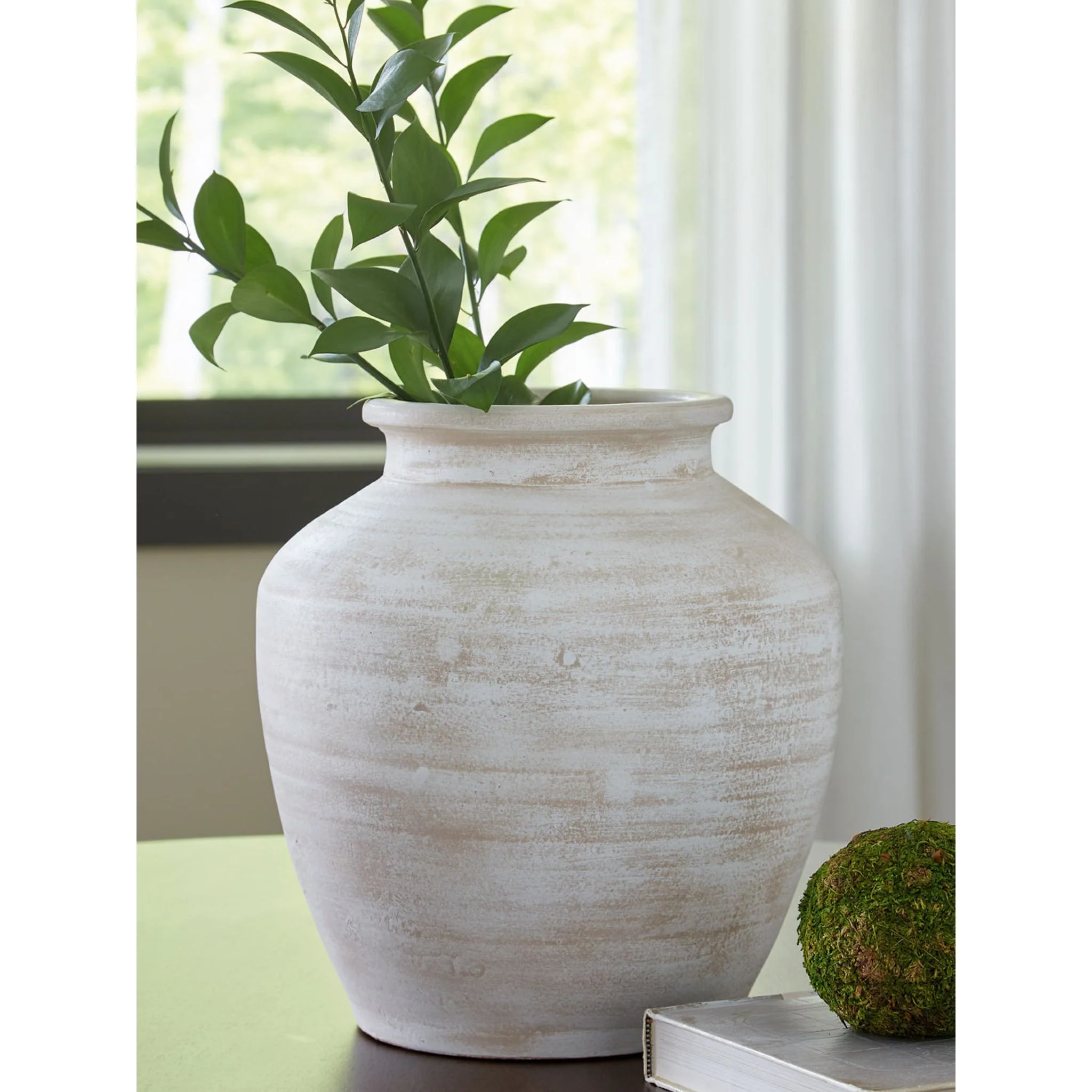 Meadie Vase - Image 4