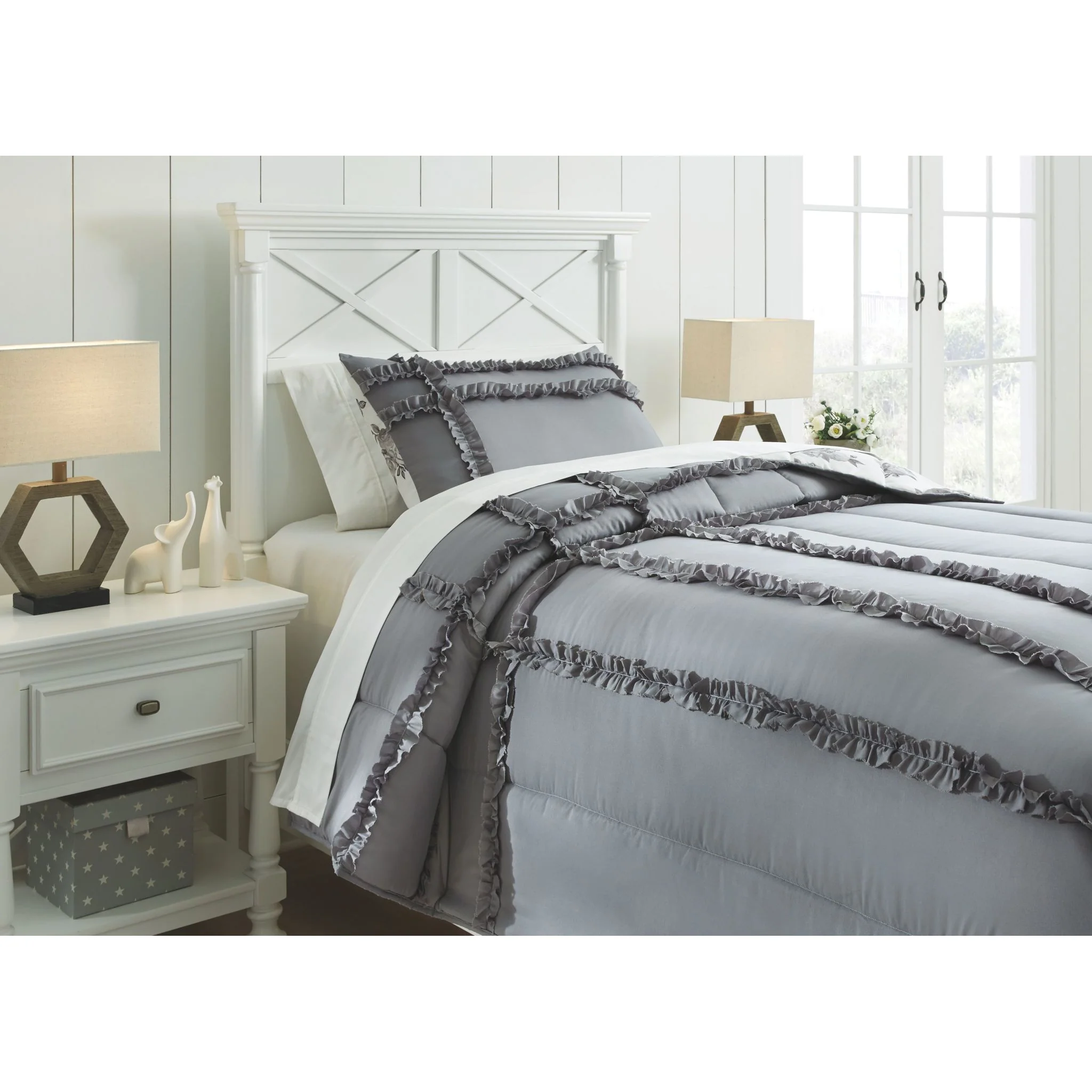 Meghdad Twin Comforter Set - Image 3
