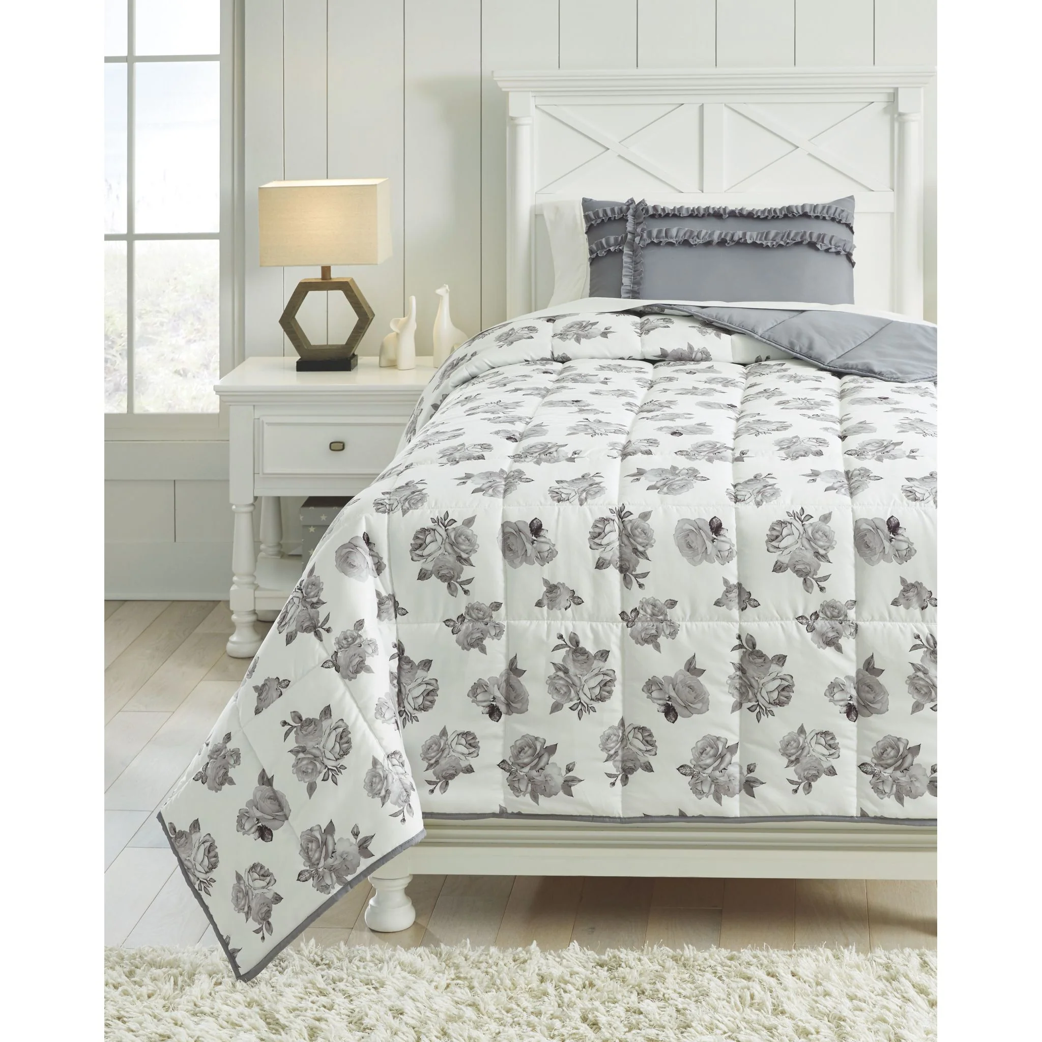 Meghdad Twin Comforter Set - Image 4