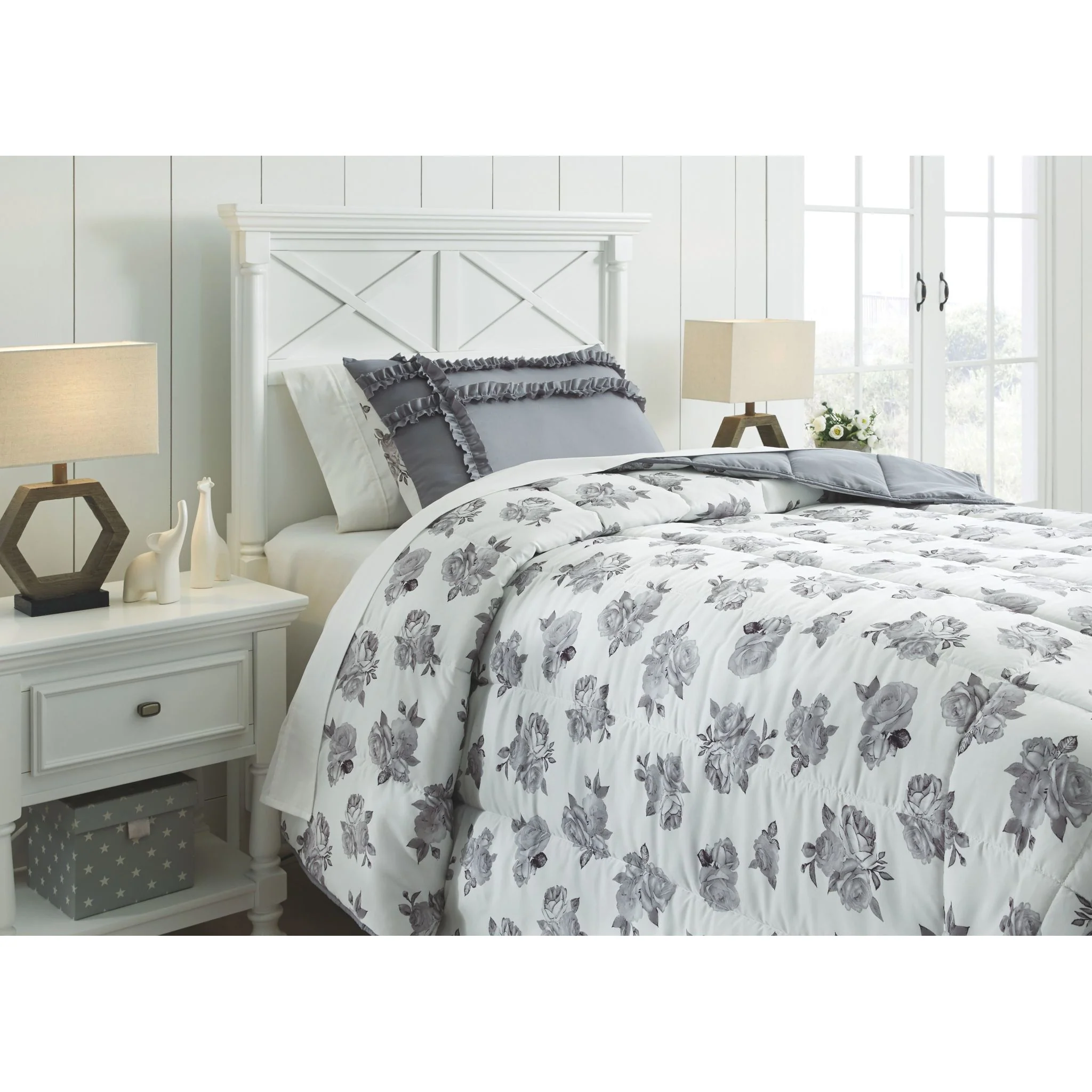 Meghdad Twin Comforter Set - Image 5