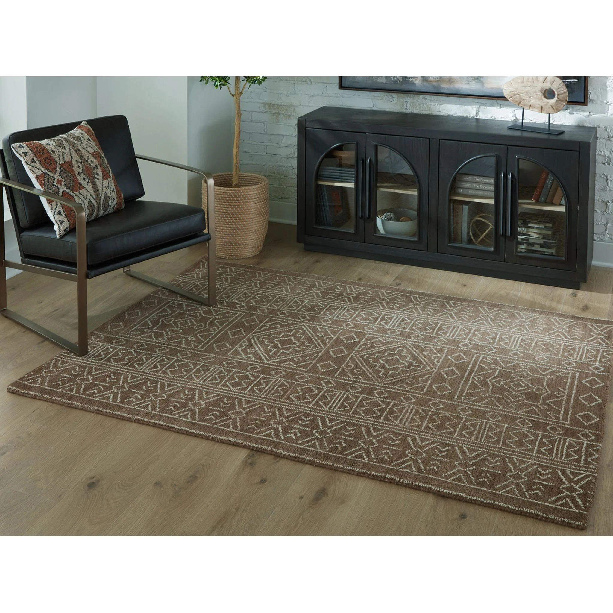 Merrittman Area Rug - Image 2