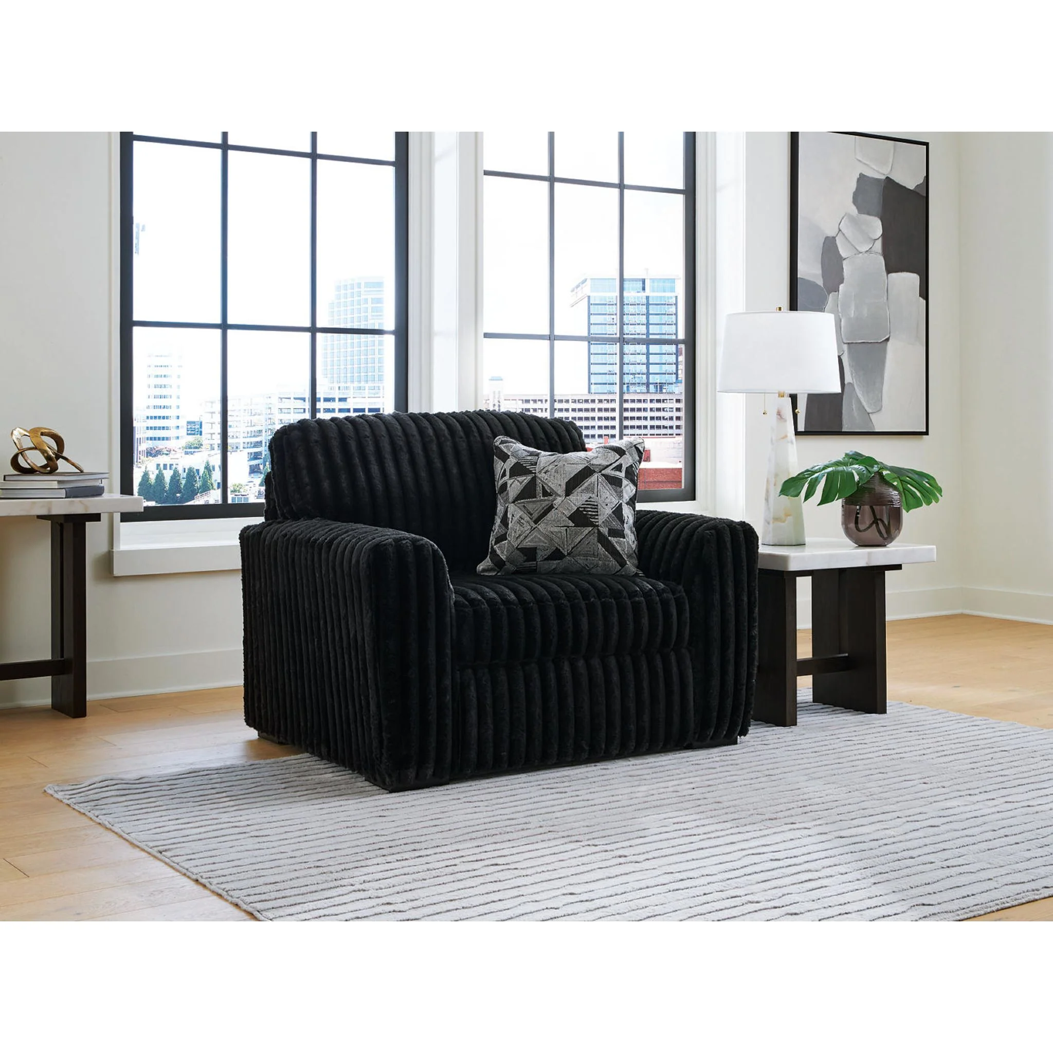 Midnight-Madness Oversized Chair - Image 7