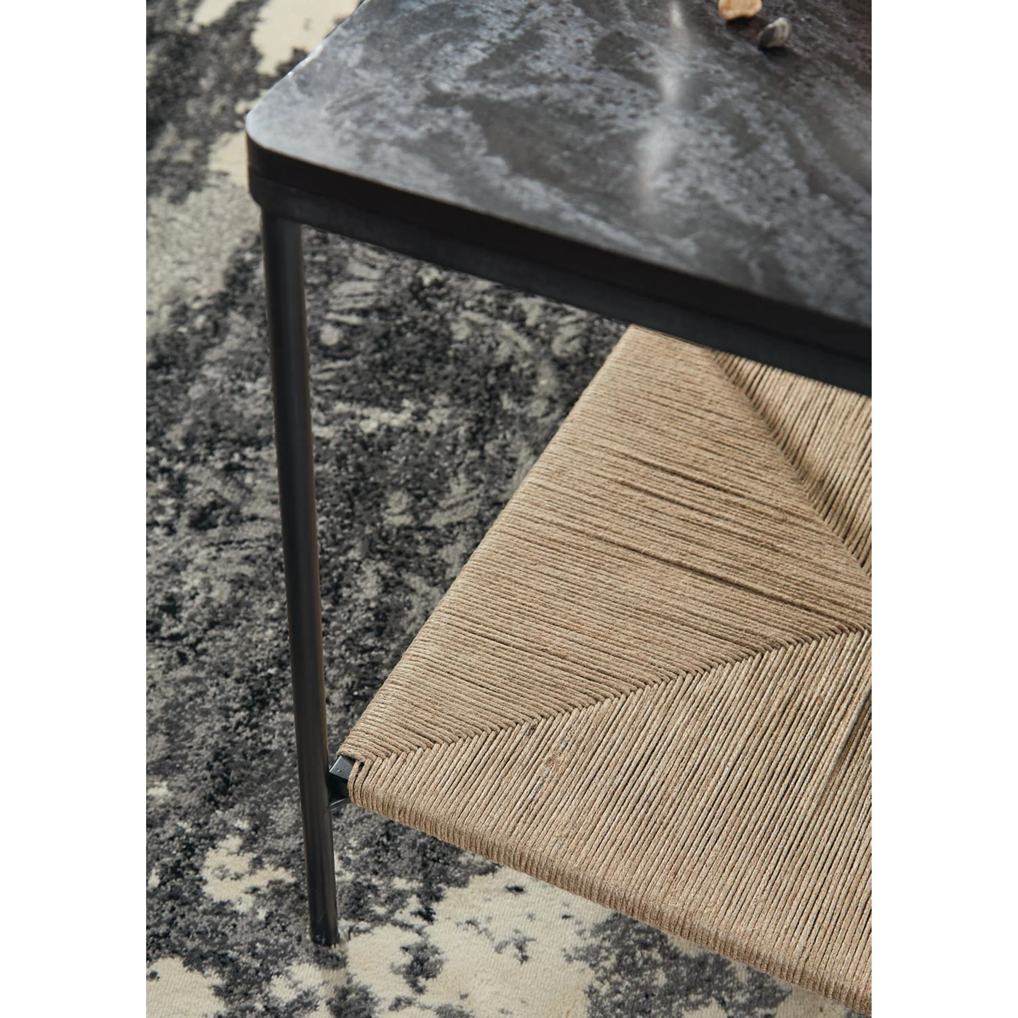 Minrich Accent Table - Image 30