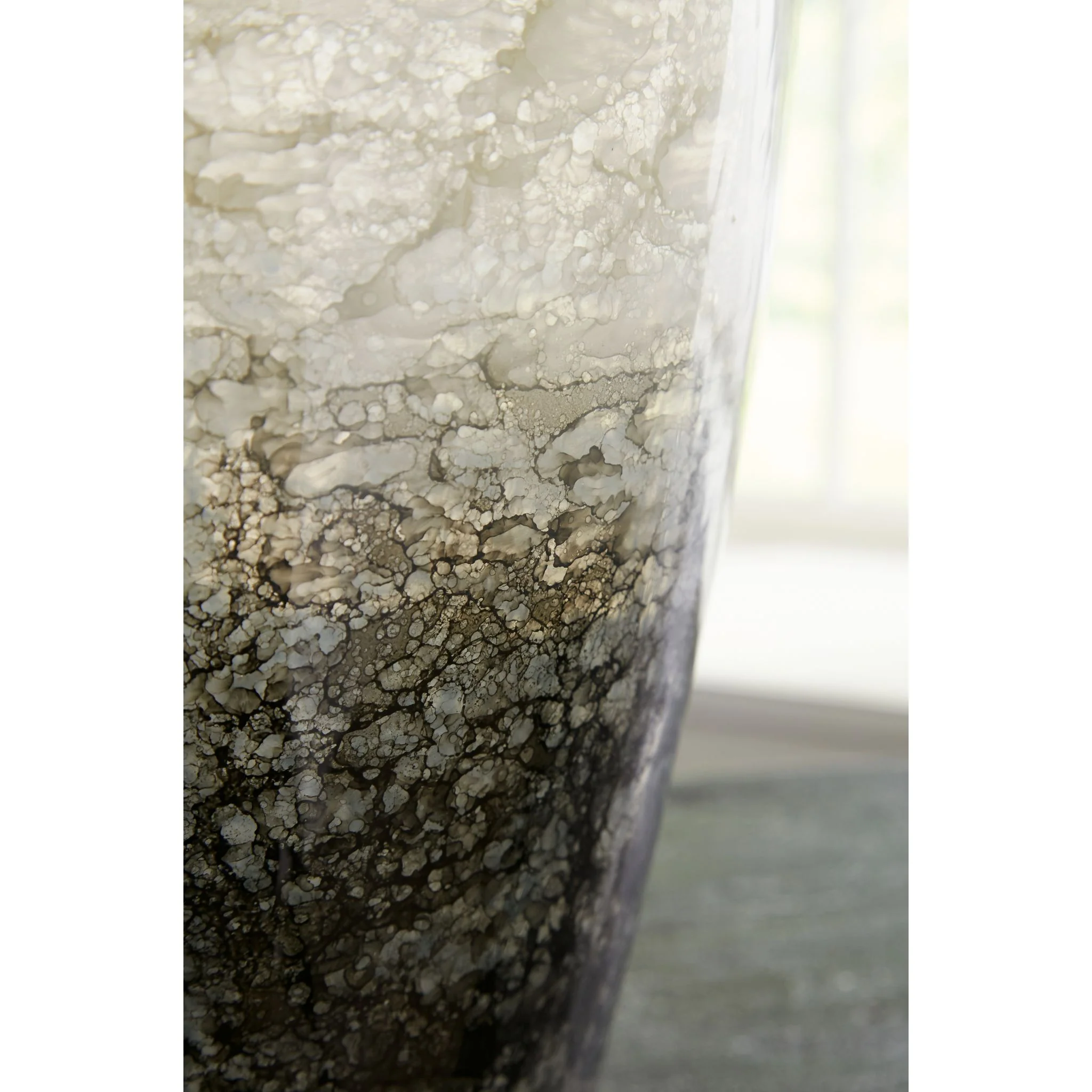 Mirielle Vase - Image 4