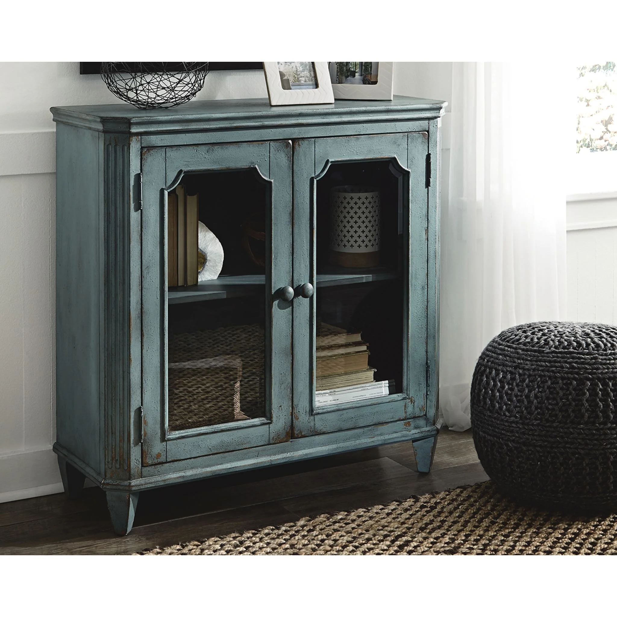 Mirimyn Accent Cabinet - Image 2