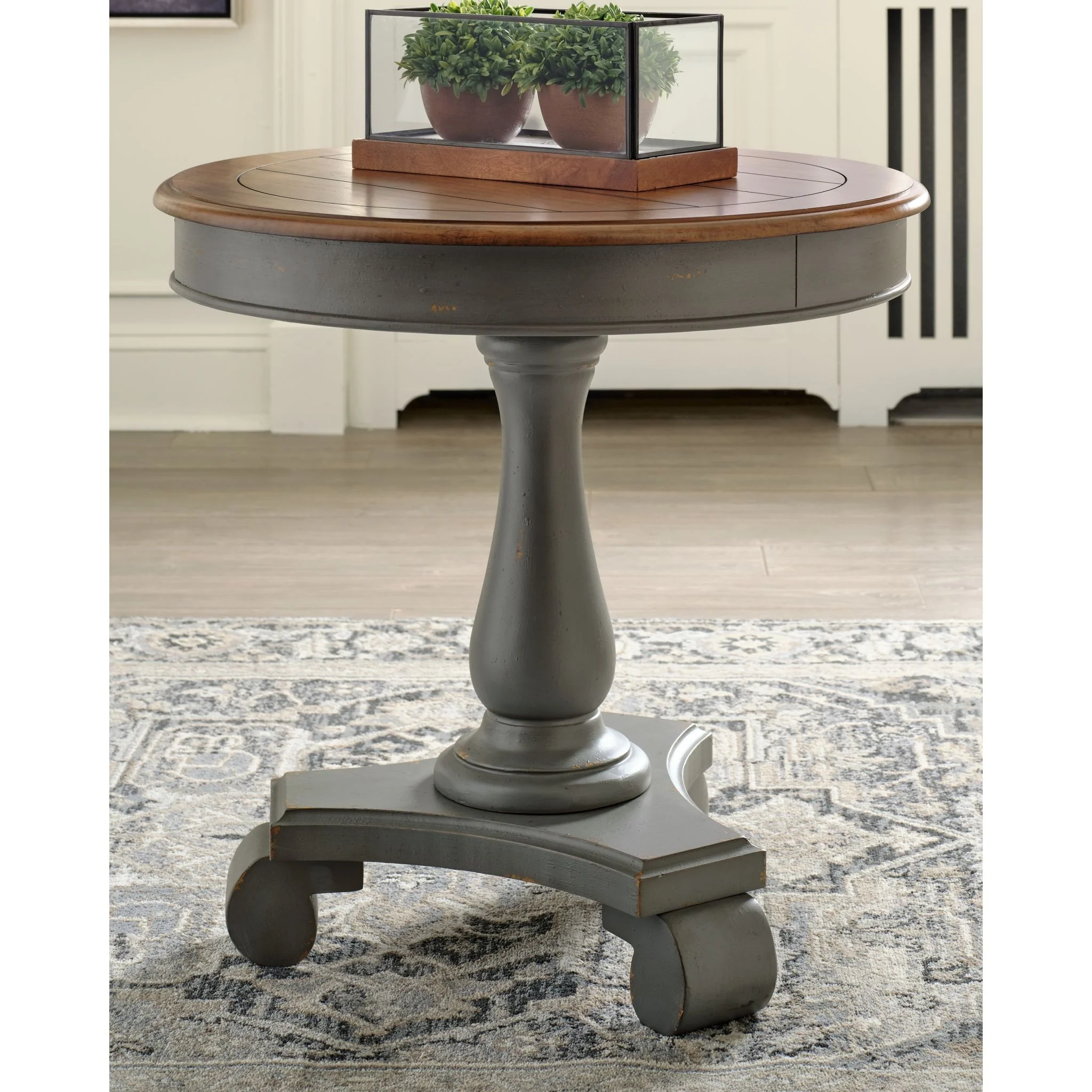 Mirimyn Accent Table - Image 2