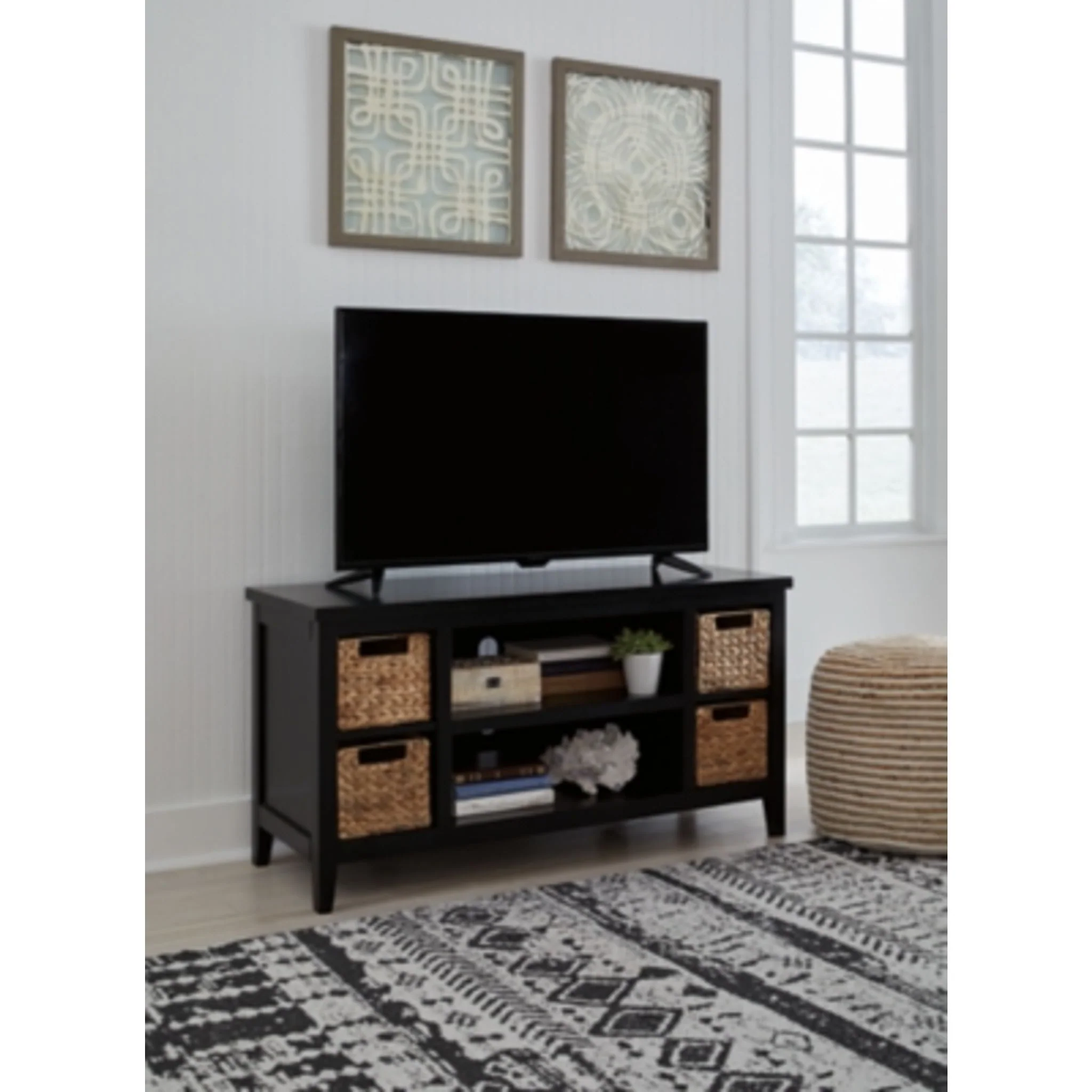 Mirimyn TV Stand - Image 2