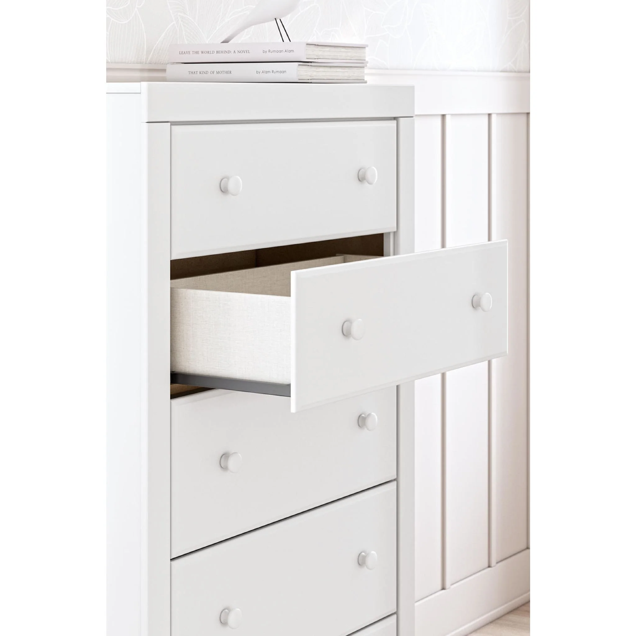 Mollviney Chest - Image 7
