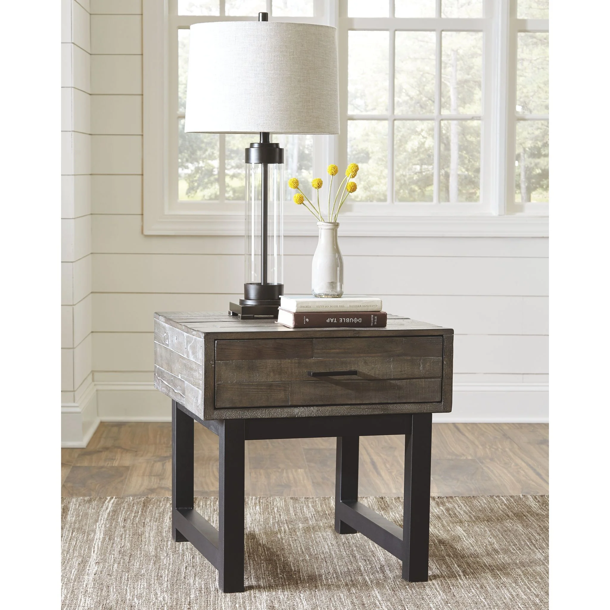 Mondoro Square End Table - Image 2
