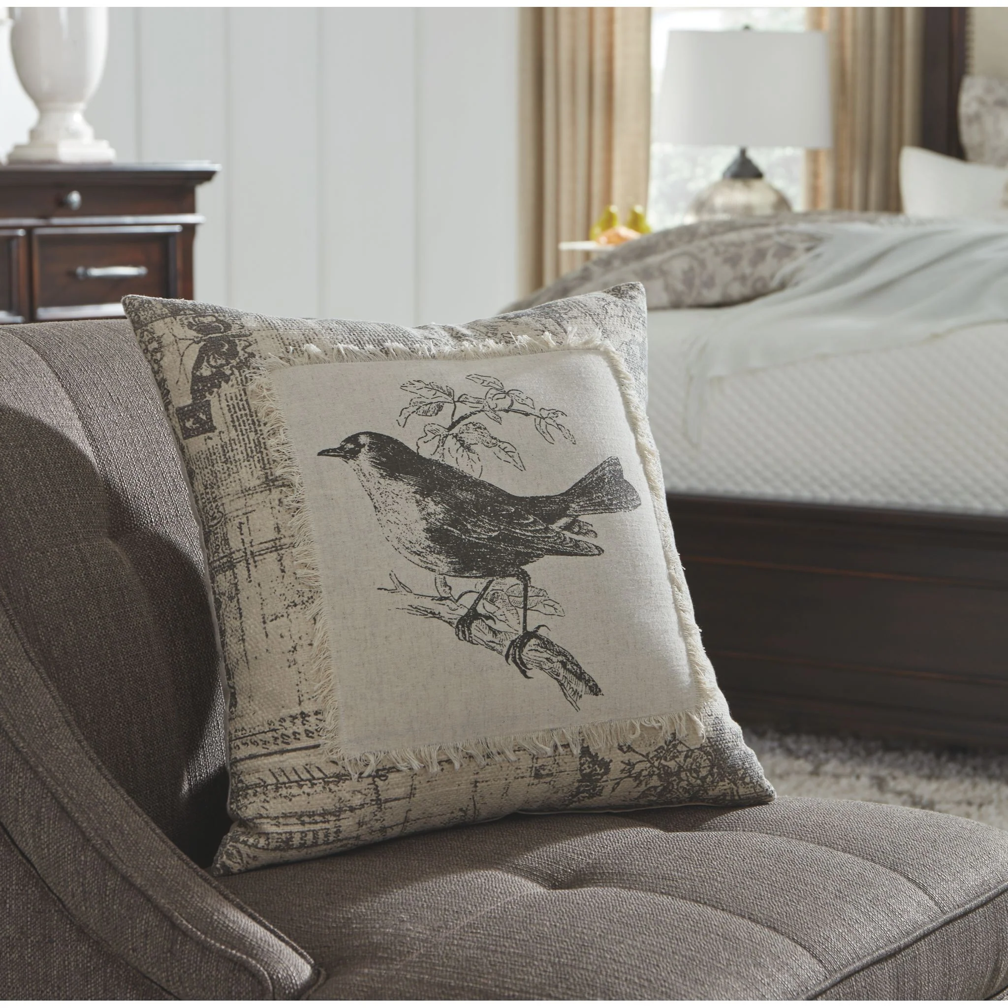 Monissa Pillow - Image 4