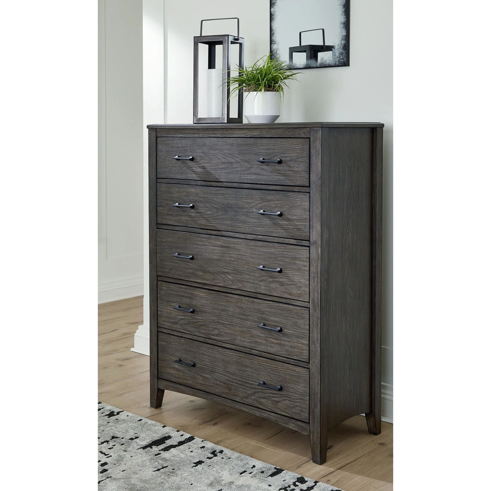 Montillan Chest - Image 6