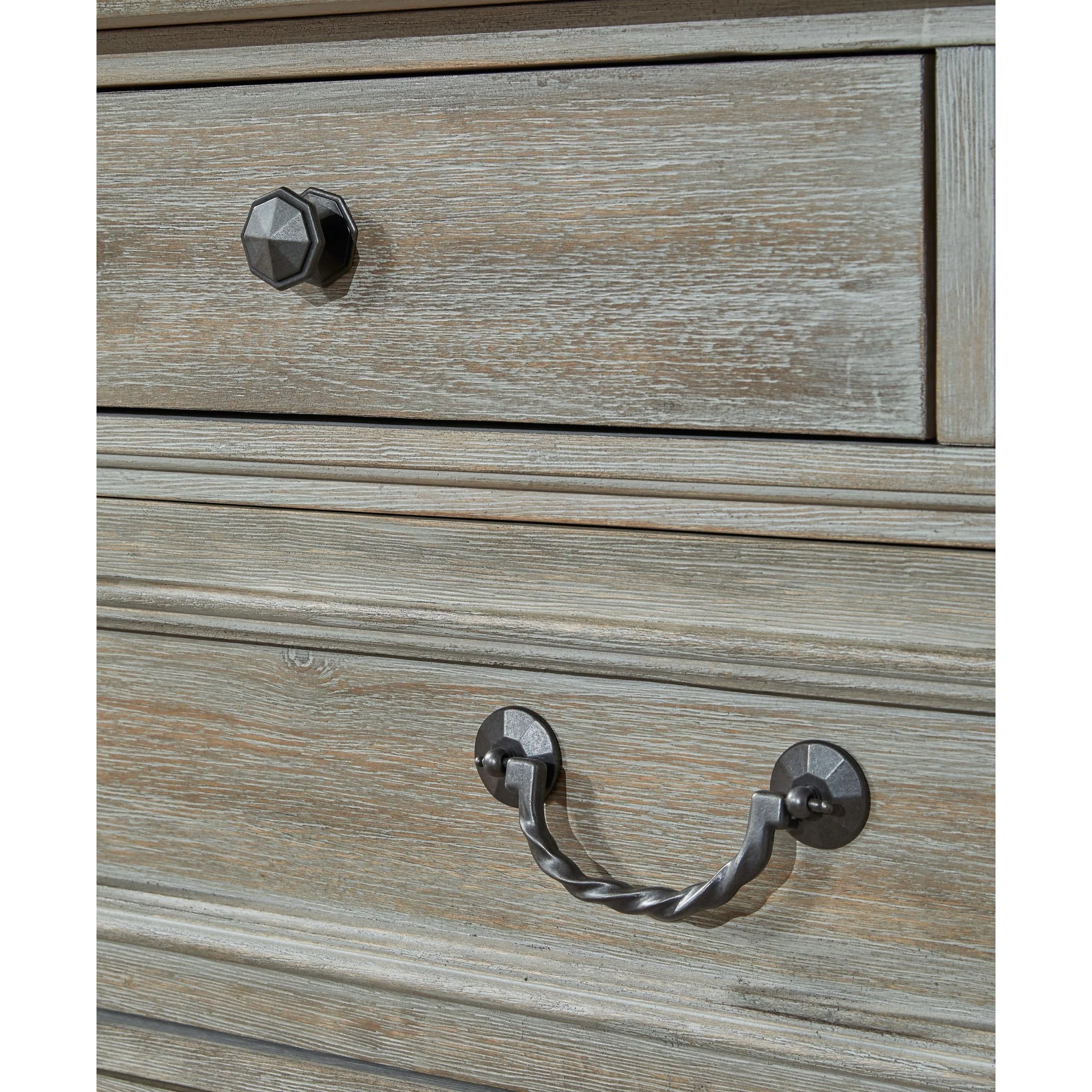 Moreshire Dresser and Mirror - Image 3