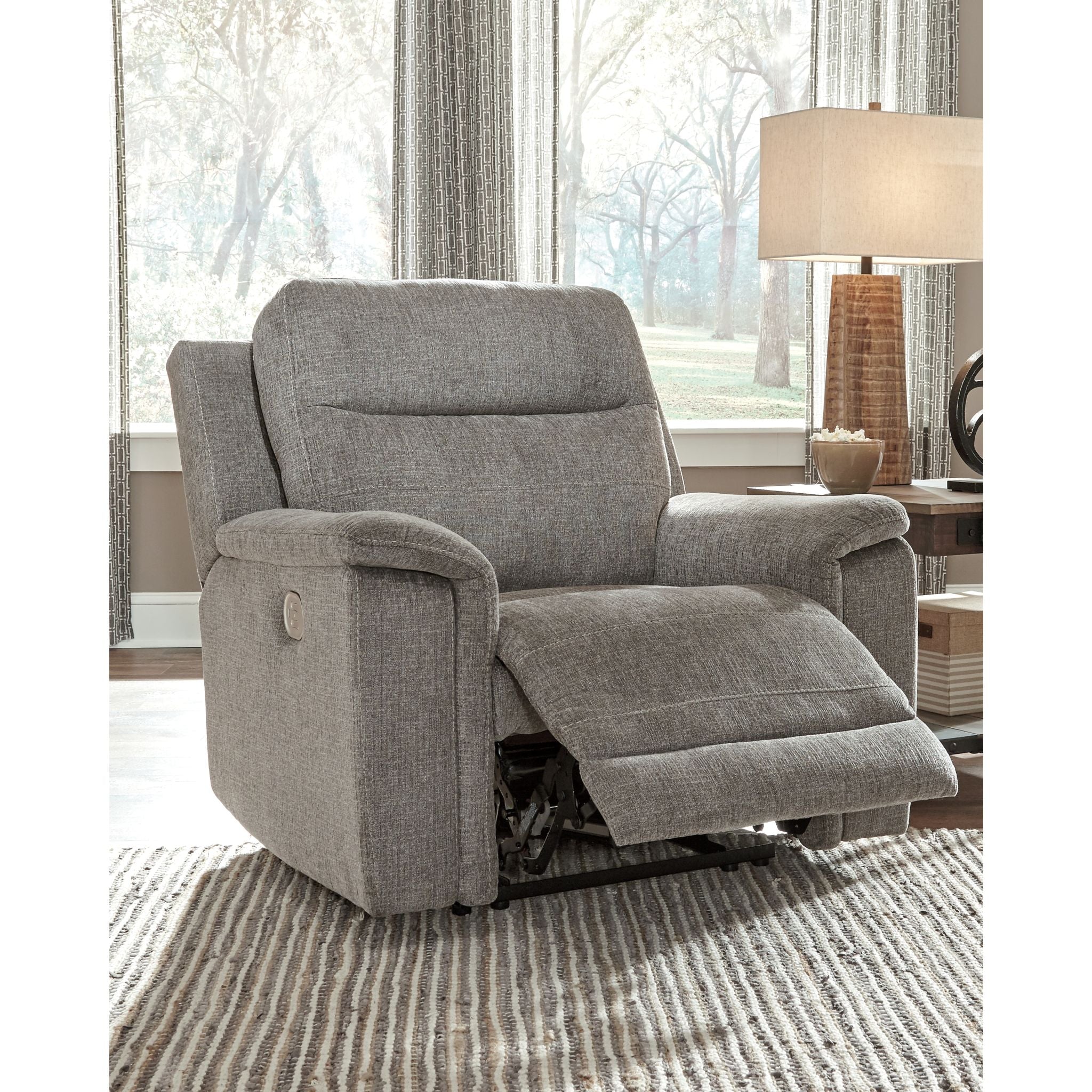 Mouttrie Power Recliner with Adjustable Headrest - Image 4