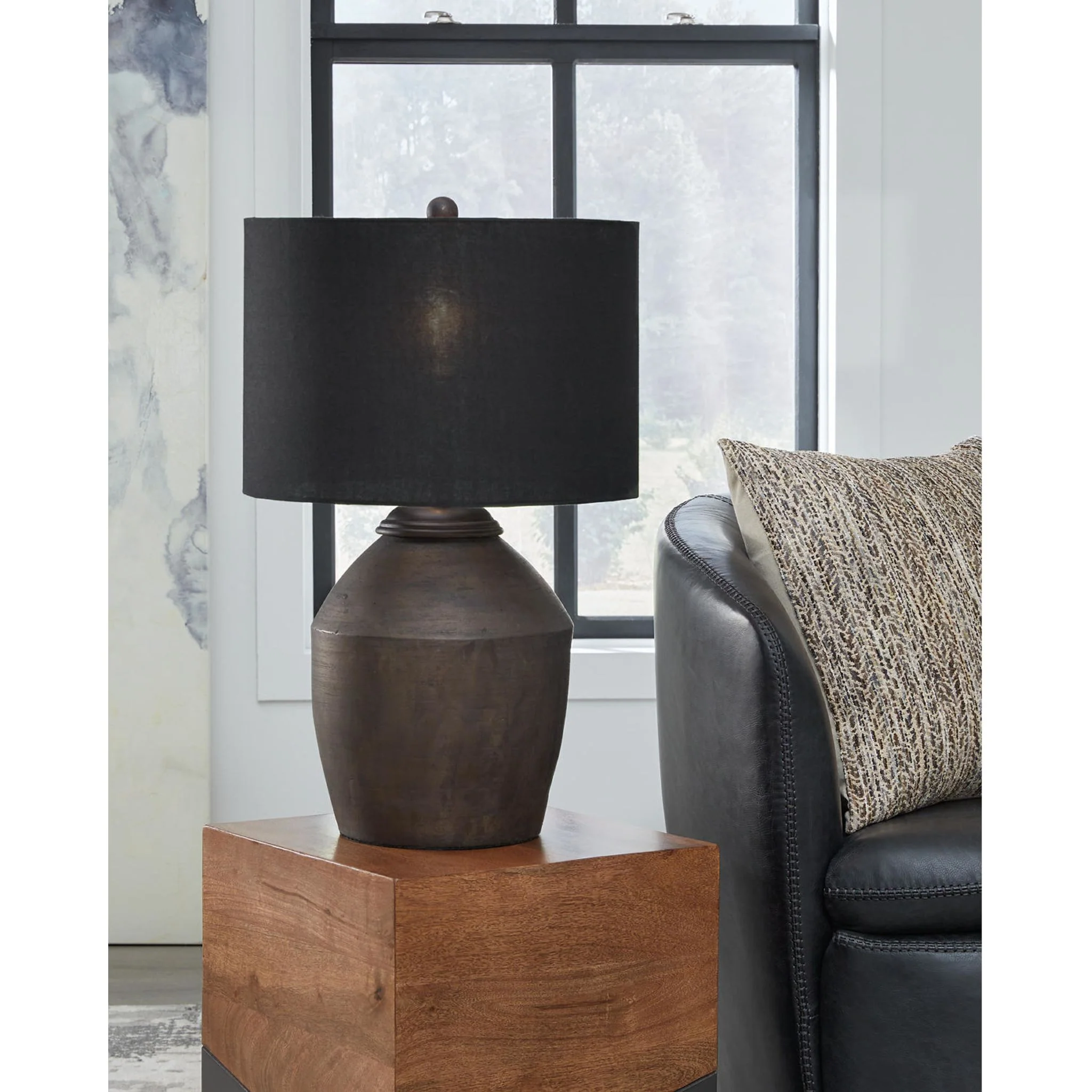 Naareman Table Lamp - Image 2