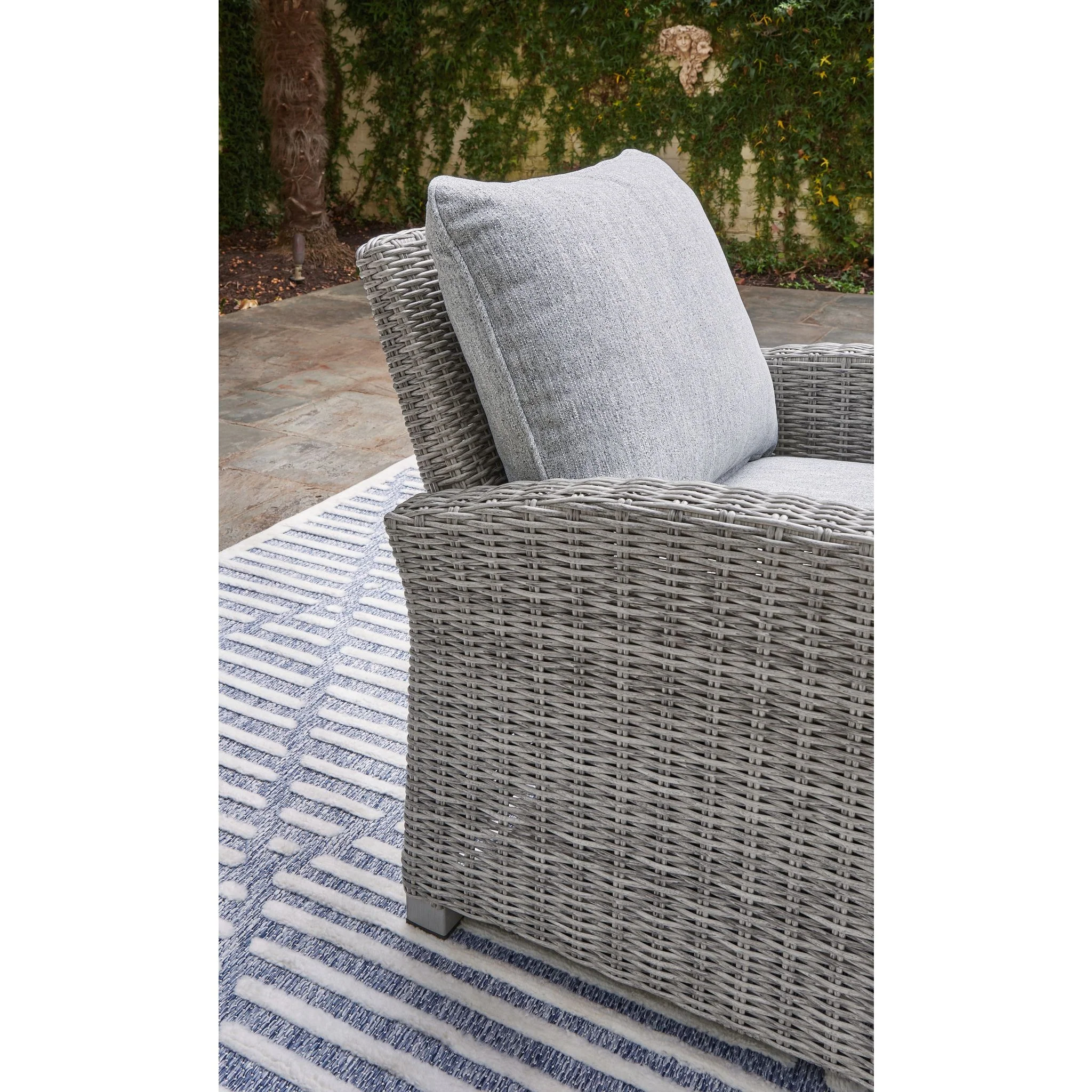 Naples Beach Outdoor Lounge Chair with Cushion - Image 6