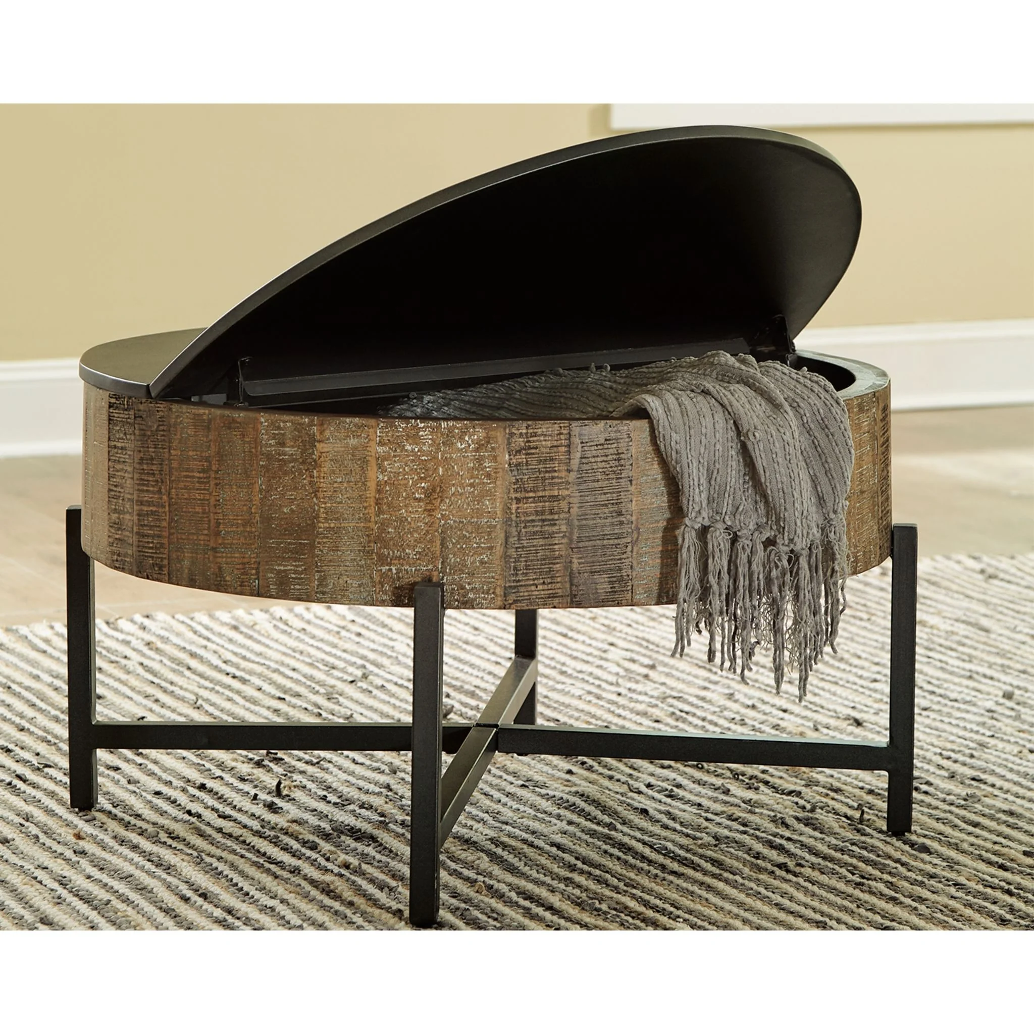Nashbryn Round Cocktail Table - Image 3