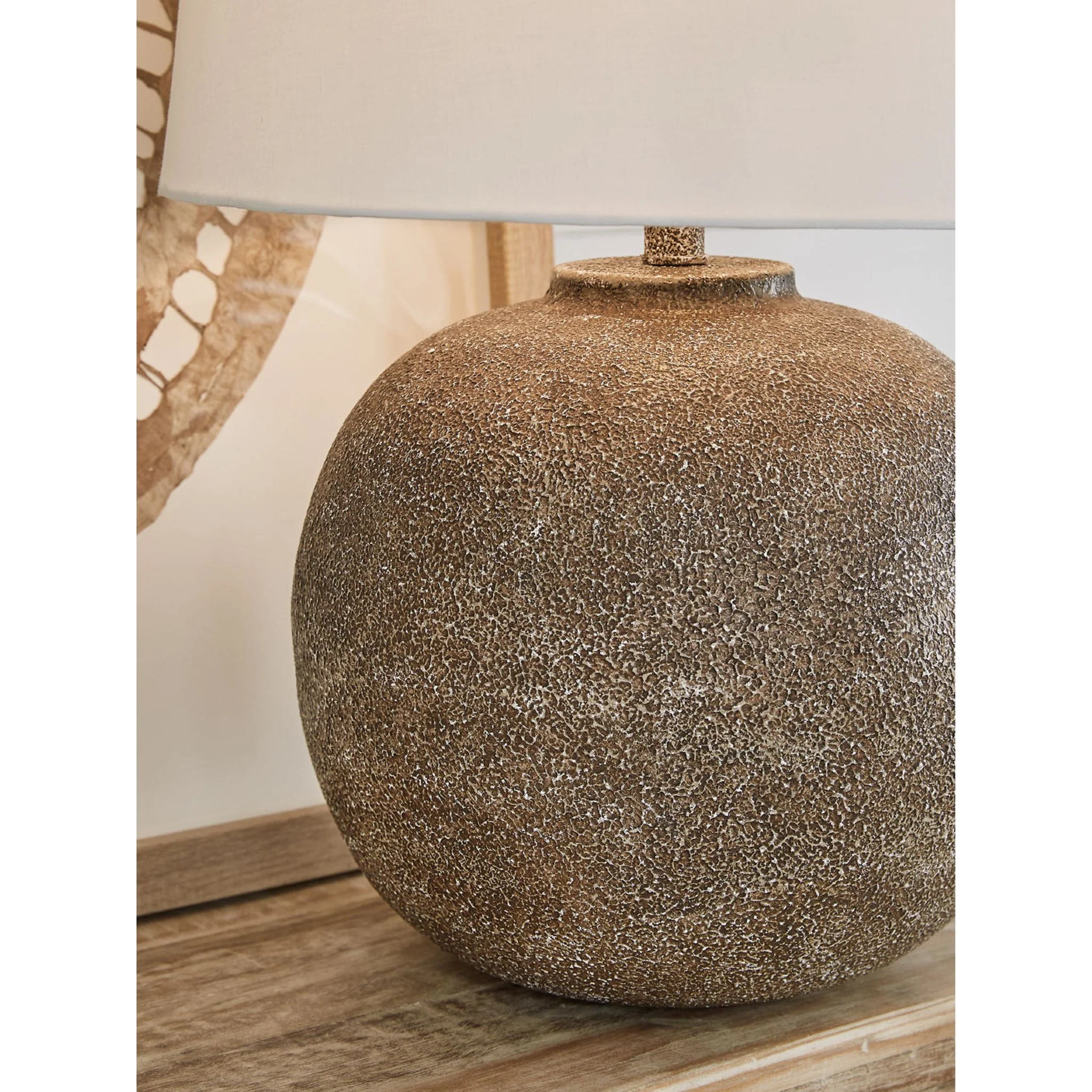 Neavesboro Table Lamp - Image 3