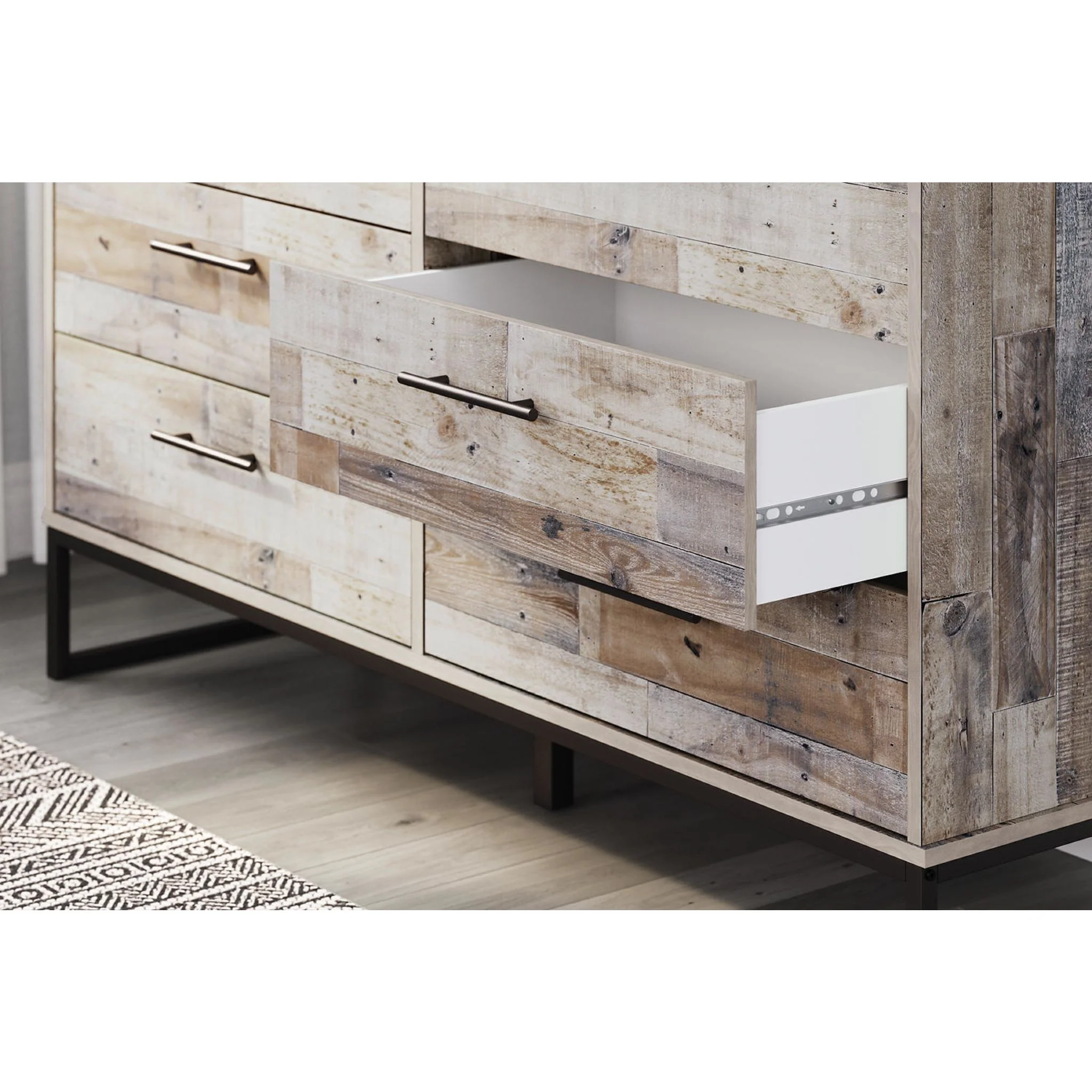 Neilsville Dresser - Image 4