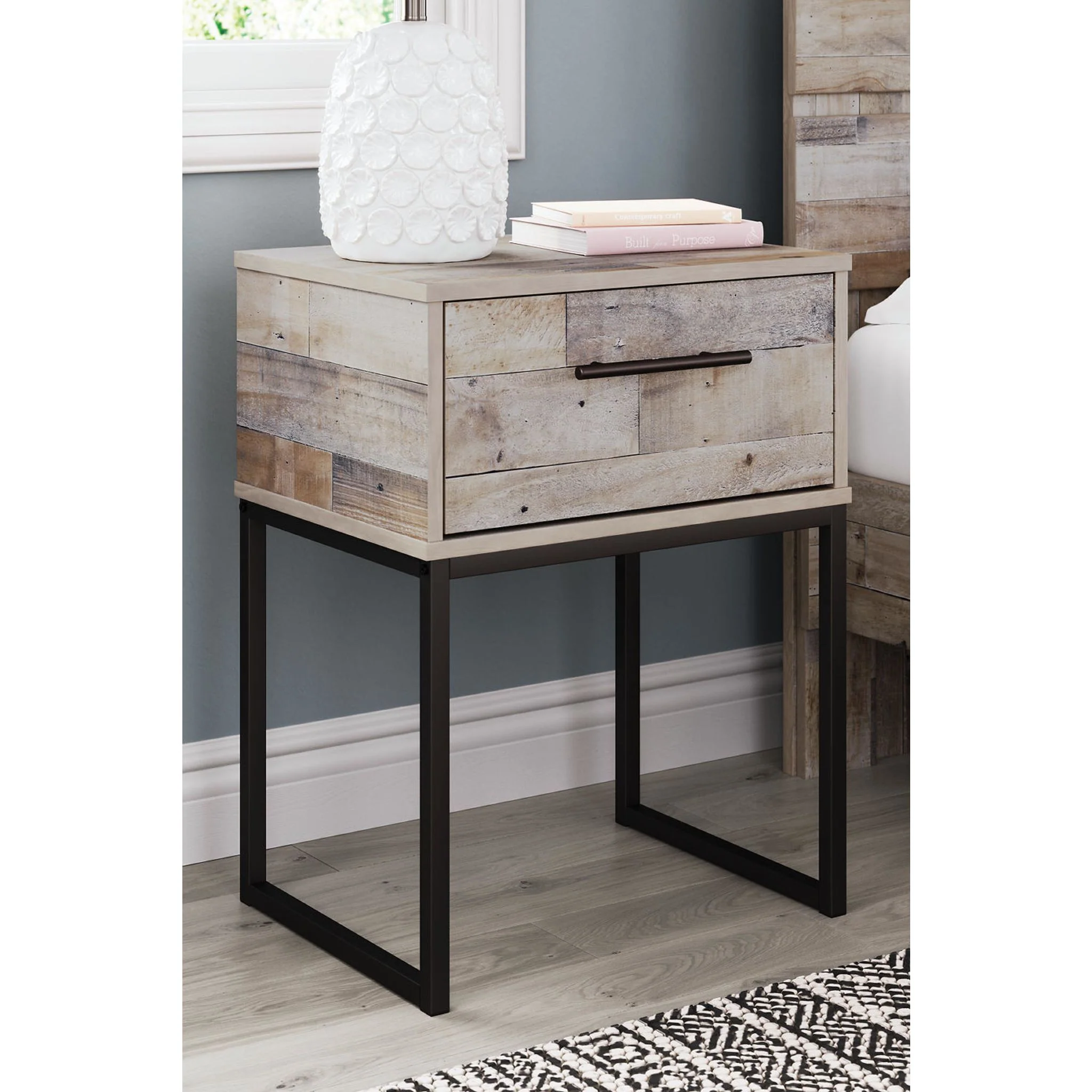 Neilsville Nightstand - Image 8