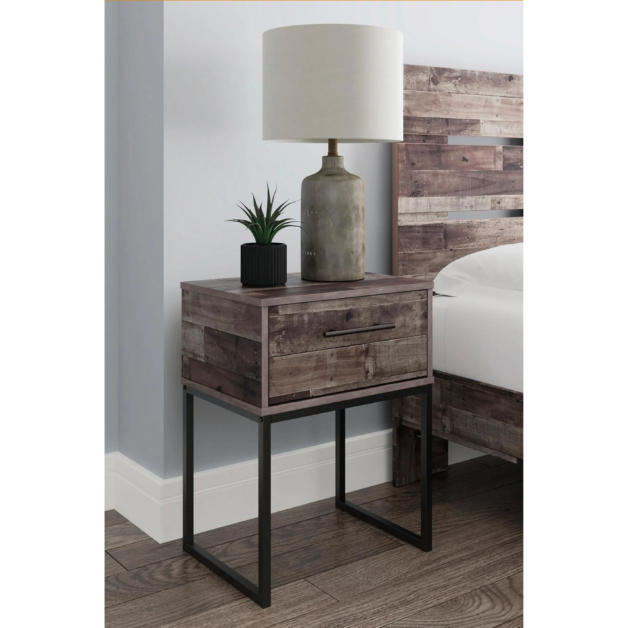 Neilsville Nightstand - Image 10